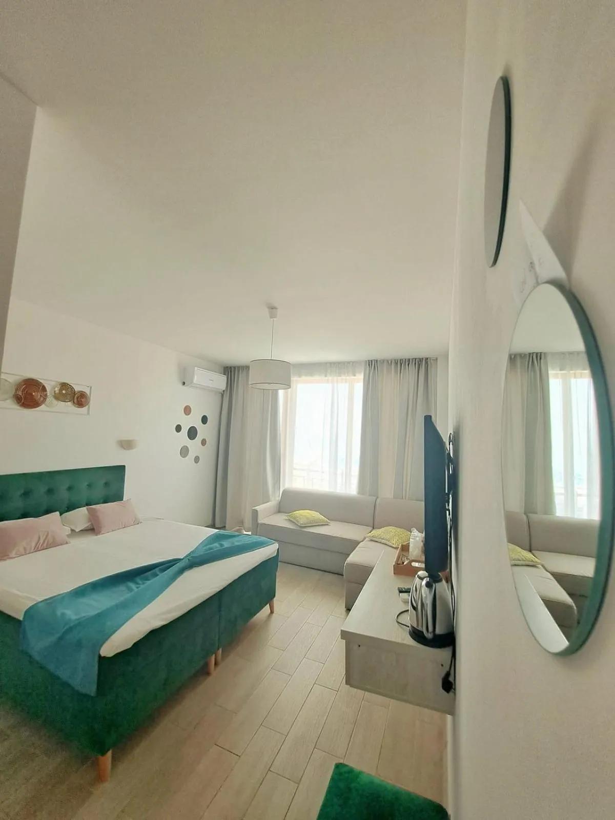 Bedroom, Bed in Adriano pe plaja Belona