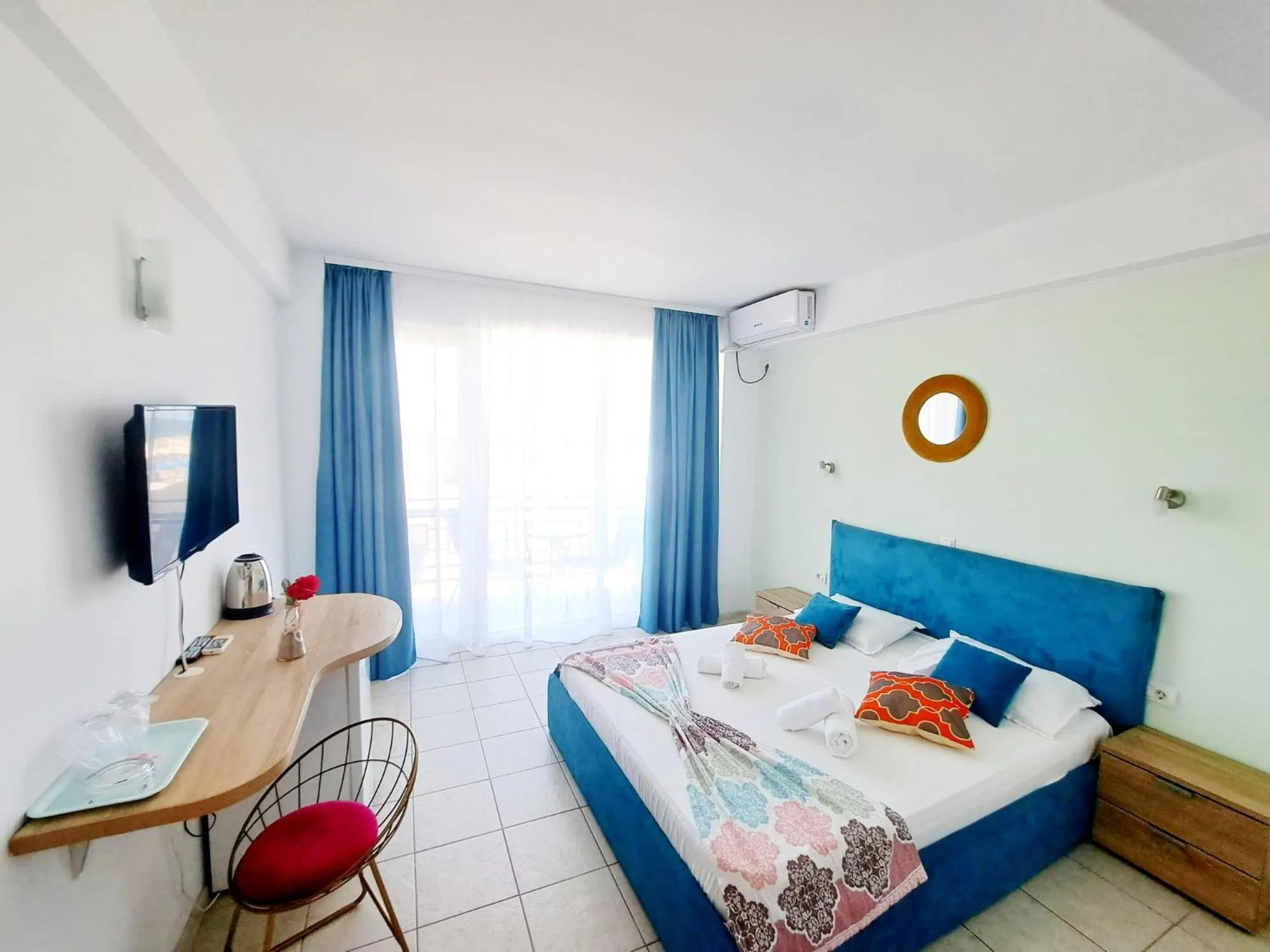 Bedroom, Bed in Adriano pe plaja Belona