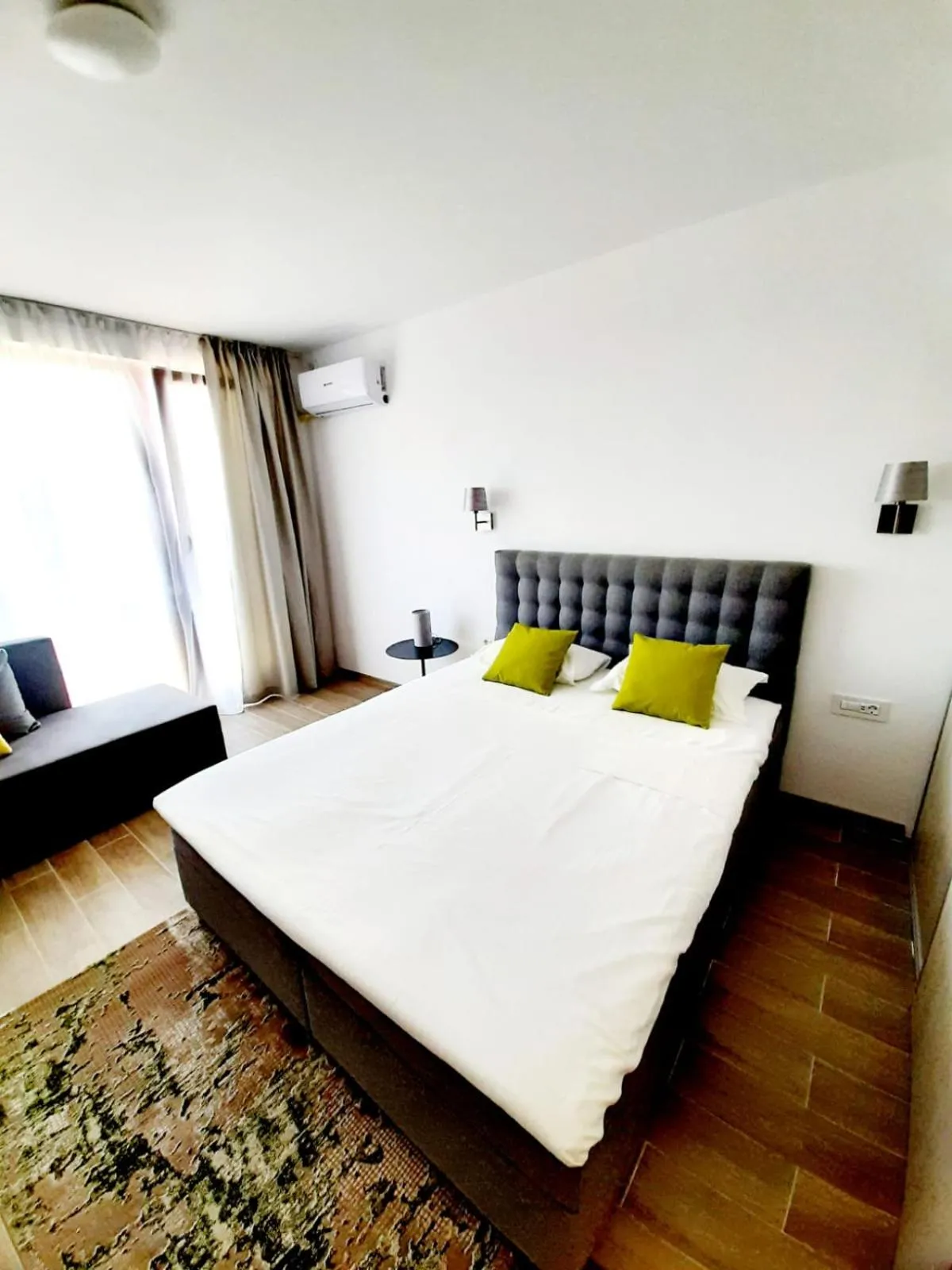 Photo of the whole room, Bed in Adriano pe plaja Belona