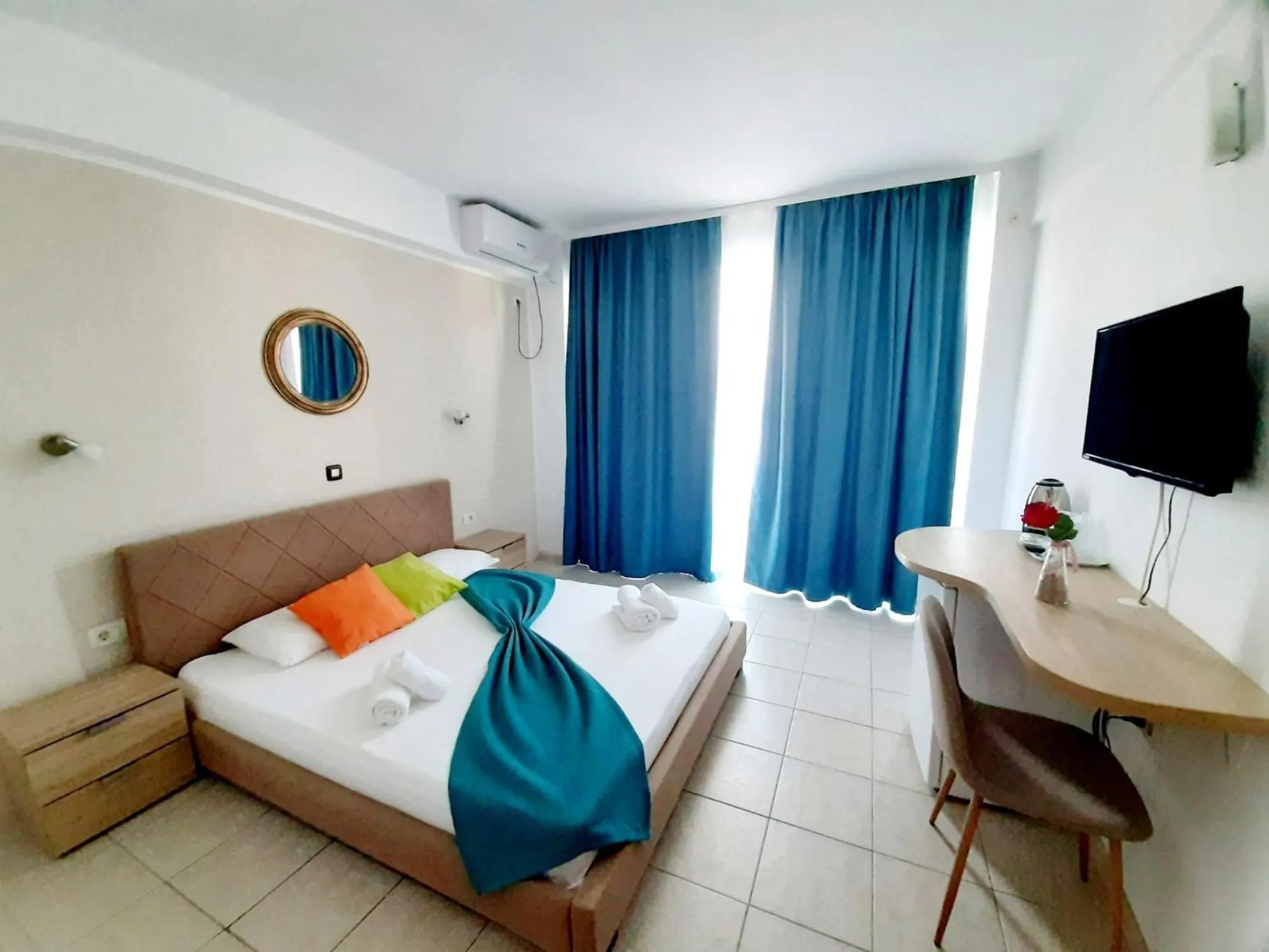 Bedroom, Bed in Adriano pe plaja Belona