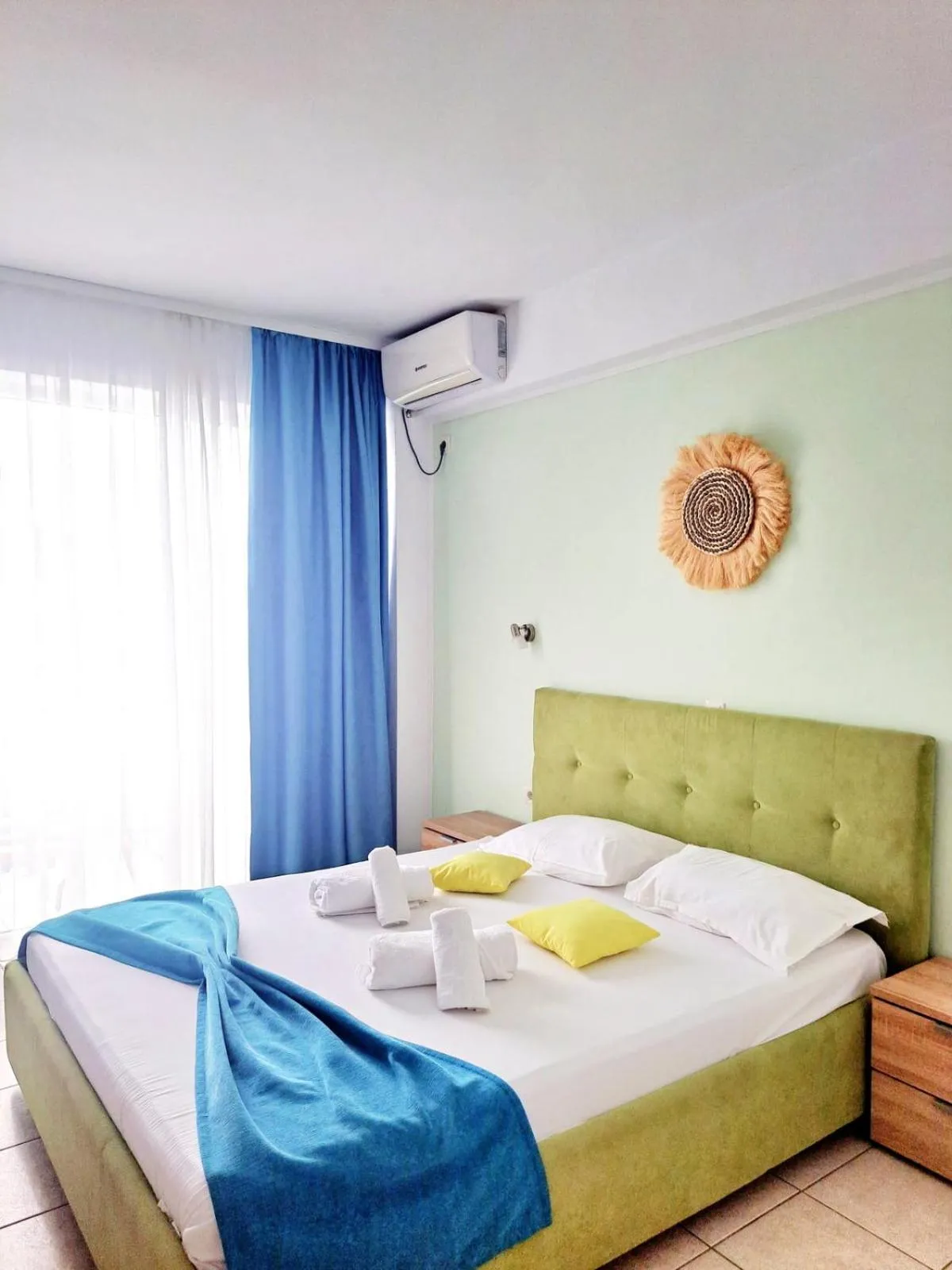 Bedroom, Bed in Adriano pe plaja Belona