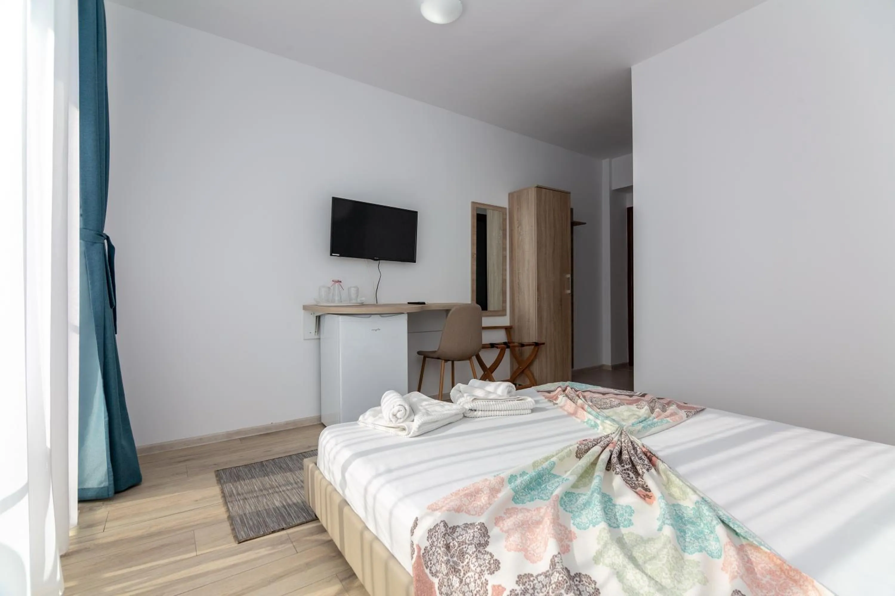 Photo of the whole room, Bed in Adriano pe plaja Belona