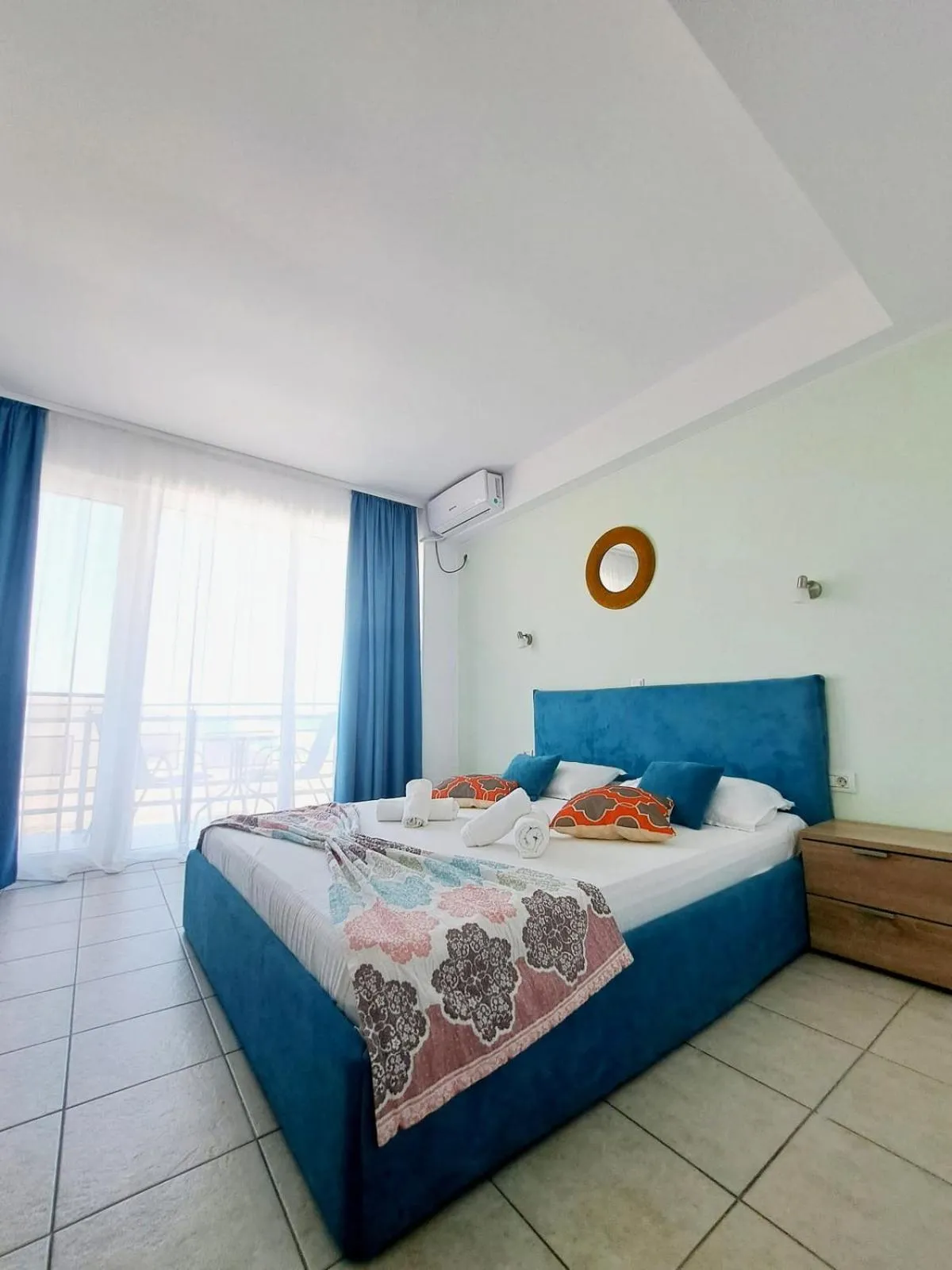 Bedroom, Bed in Adriano pe plaja Belona