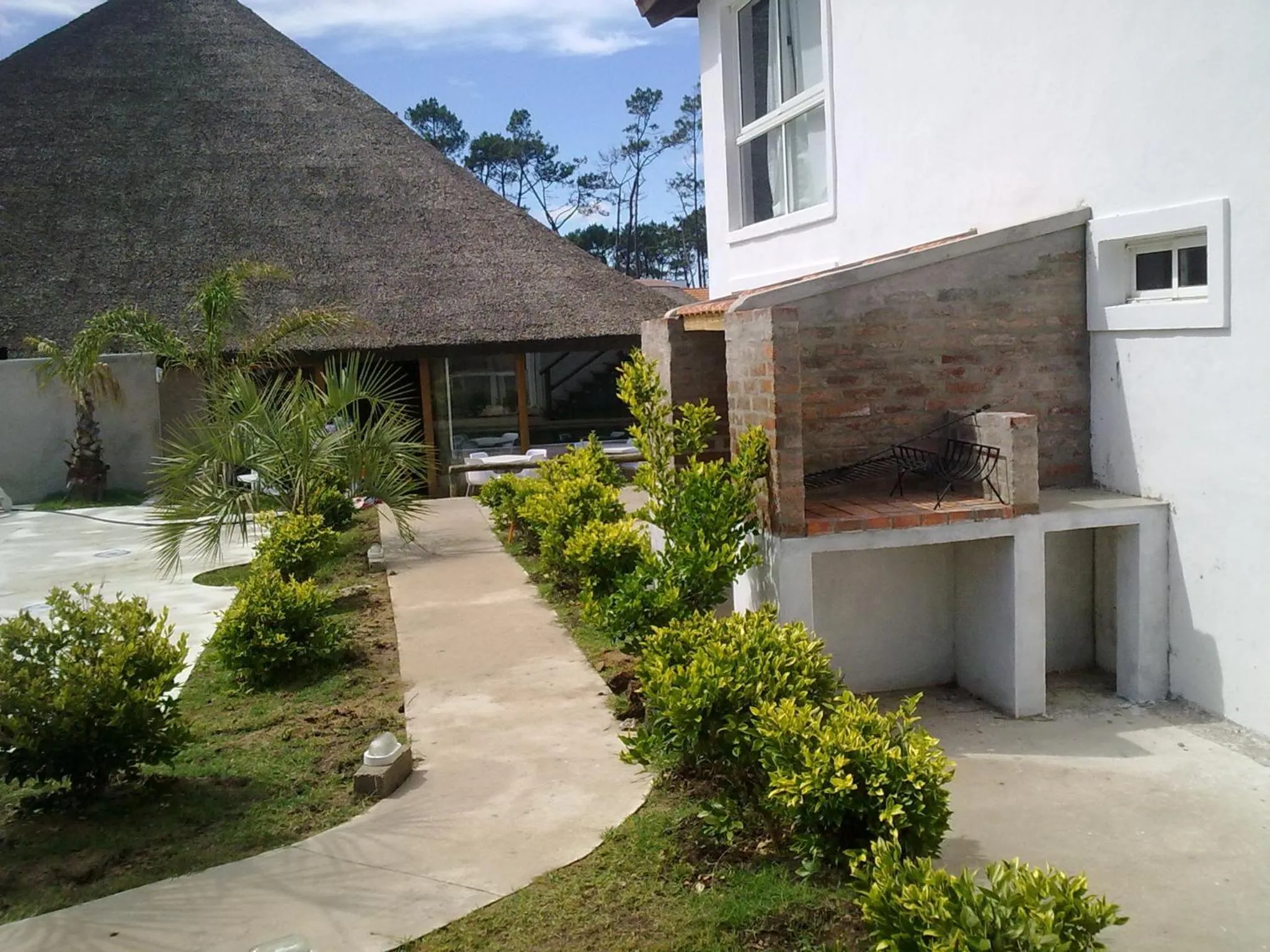 BBQ facilities in Palmeras Beach Hotel
