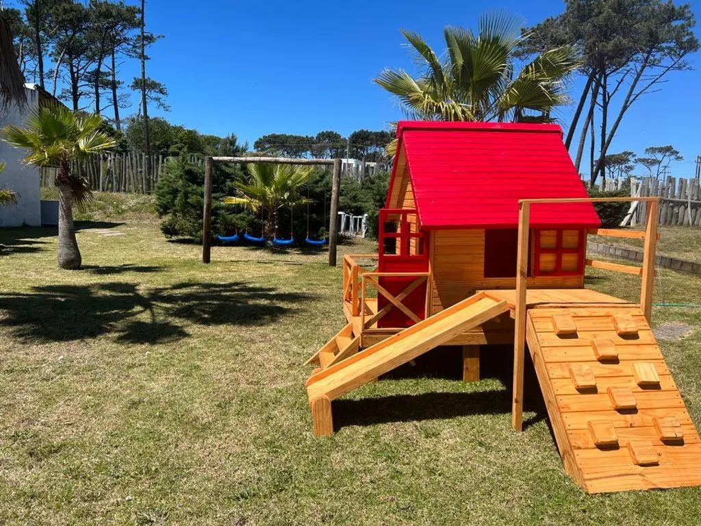 Children play ground in Palmeras Beach Hotel