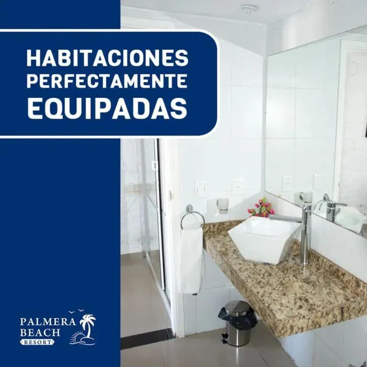 Bathroom in Palmeras Beach Hotel