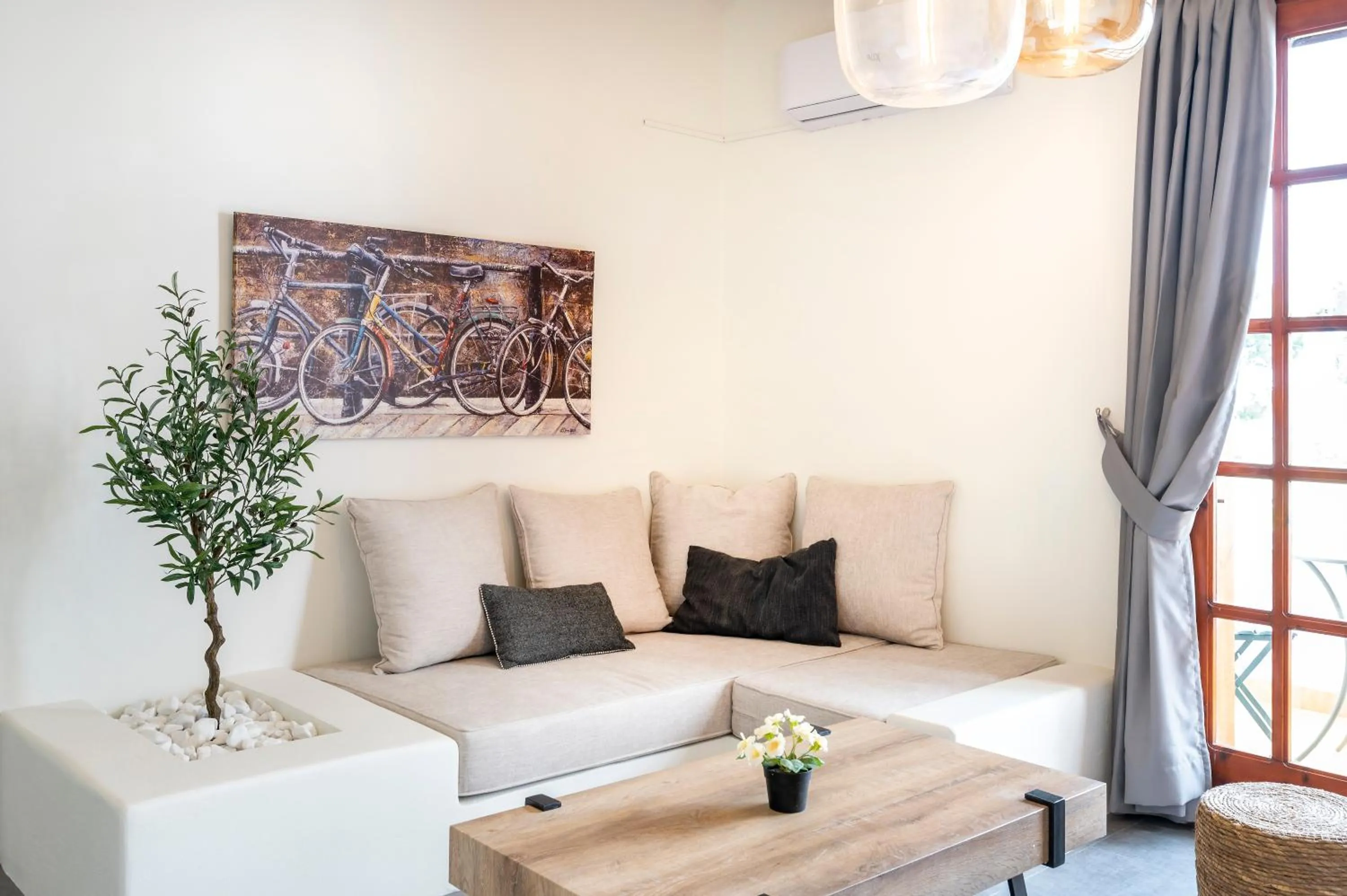 Jonathan City Apartment