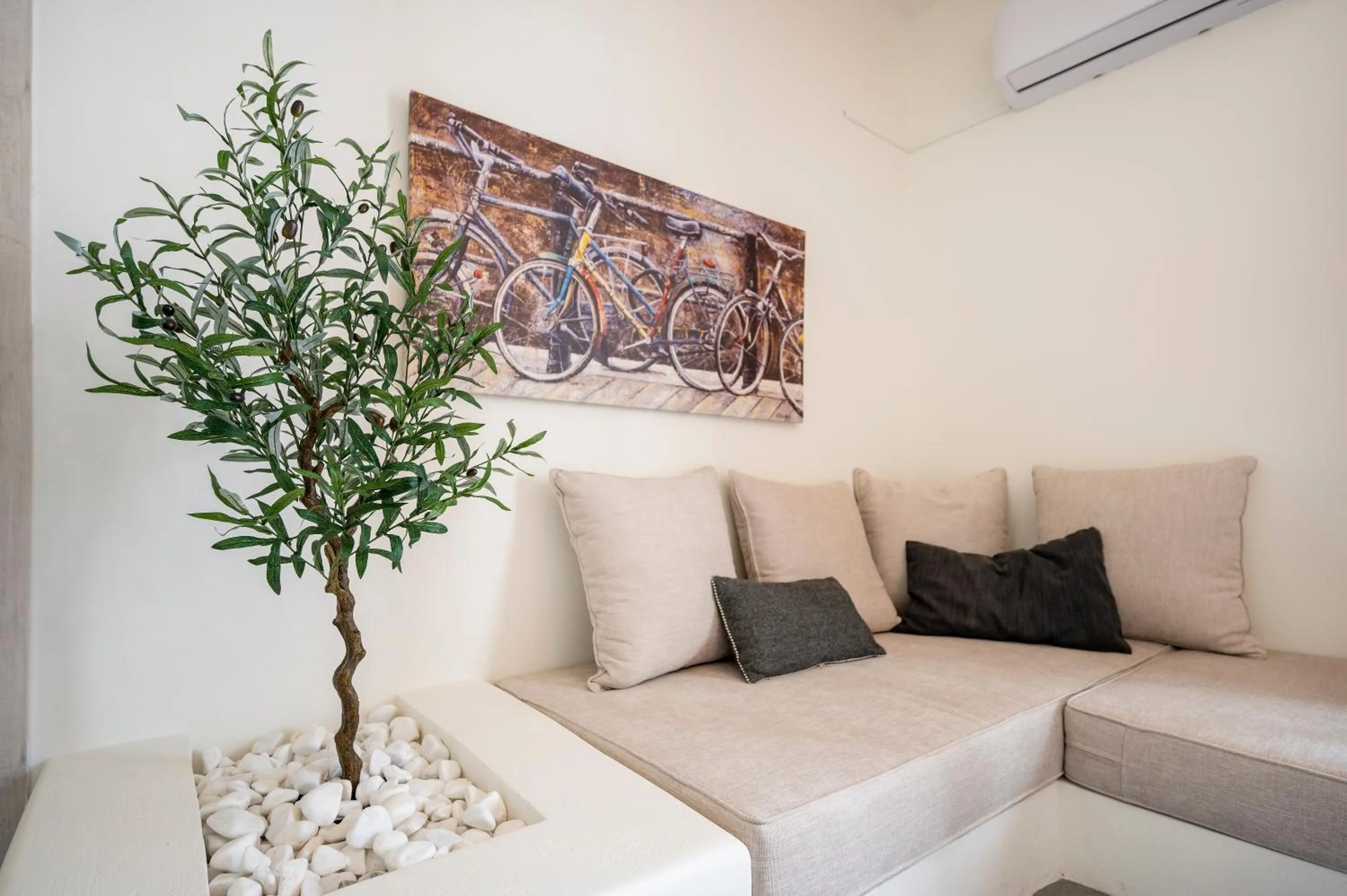Jonathan City Apartment