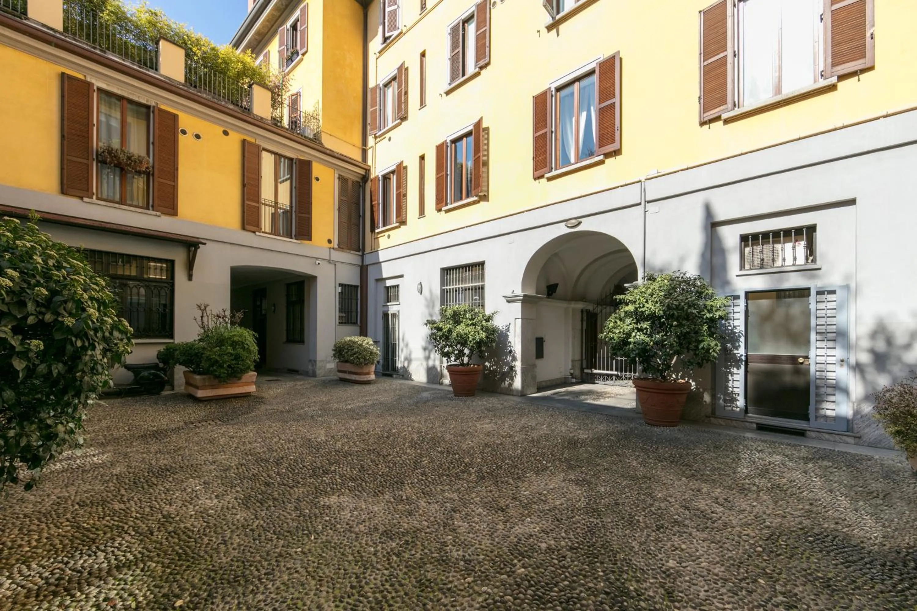 Facade/entrance in Heart Milan Apartments Corso Como