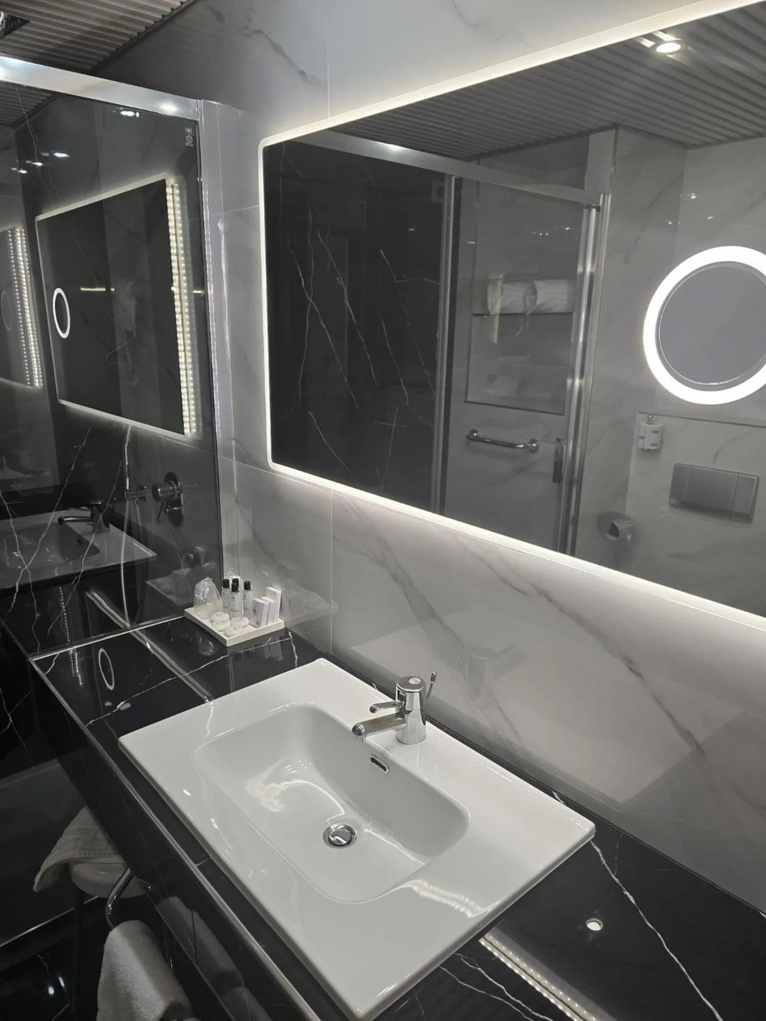 Bathroom in Grand Hotel Europa