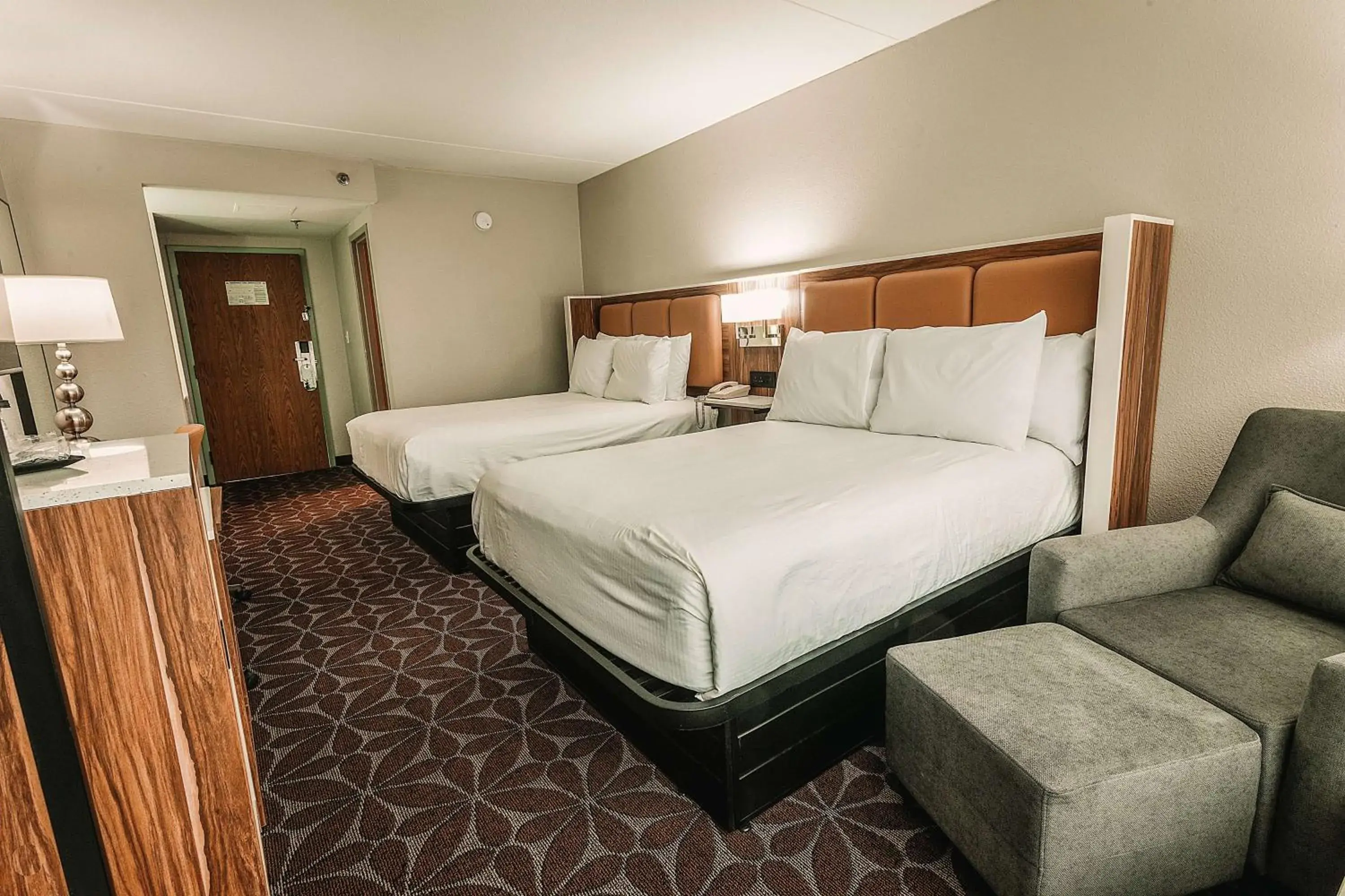 Photo of the whole room, Bed in Wyndham Garden Williamsburg Busch Gardens Area Photo of the whole room, Bed in Wyndham Garden Williamsburg Busch Gardens Area