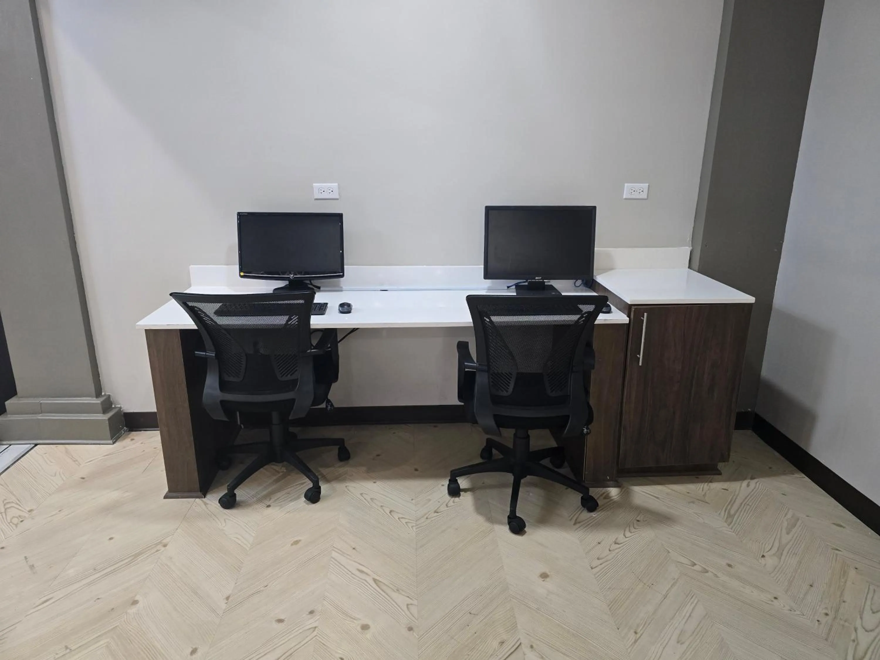 Business facilities in Wyndham Garden Williamsburg Busch Gardens Area