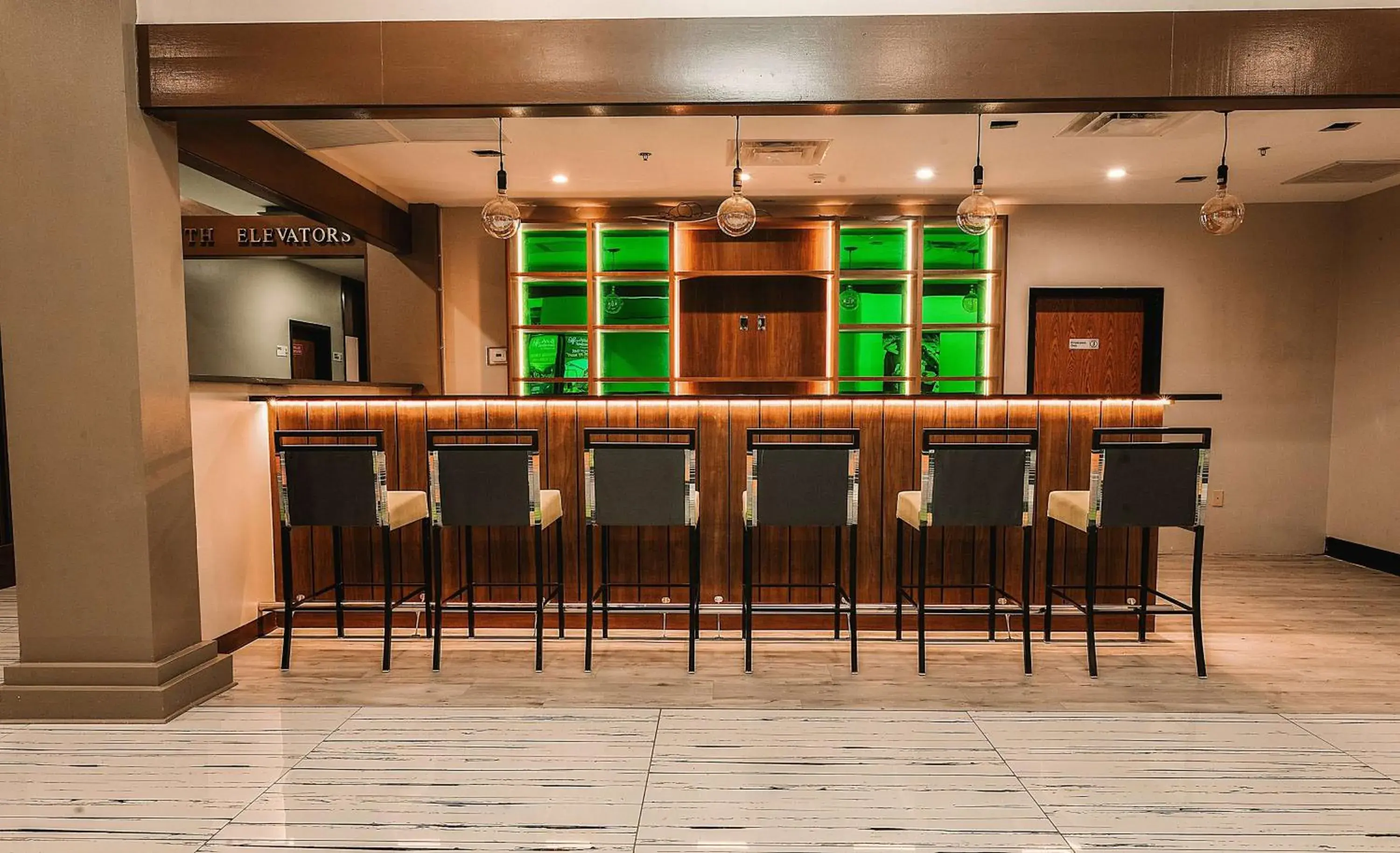 Lounge or bar in Wyndham Garden Williamsburg Busch Gardens Area Lounge or bar in Wyndham Garden Williamsburg Busch Gardens Area