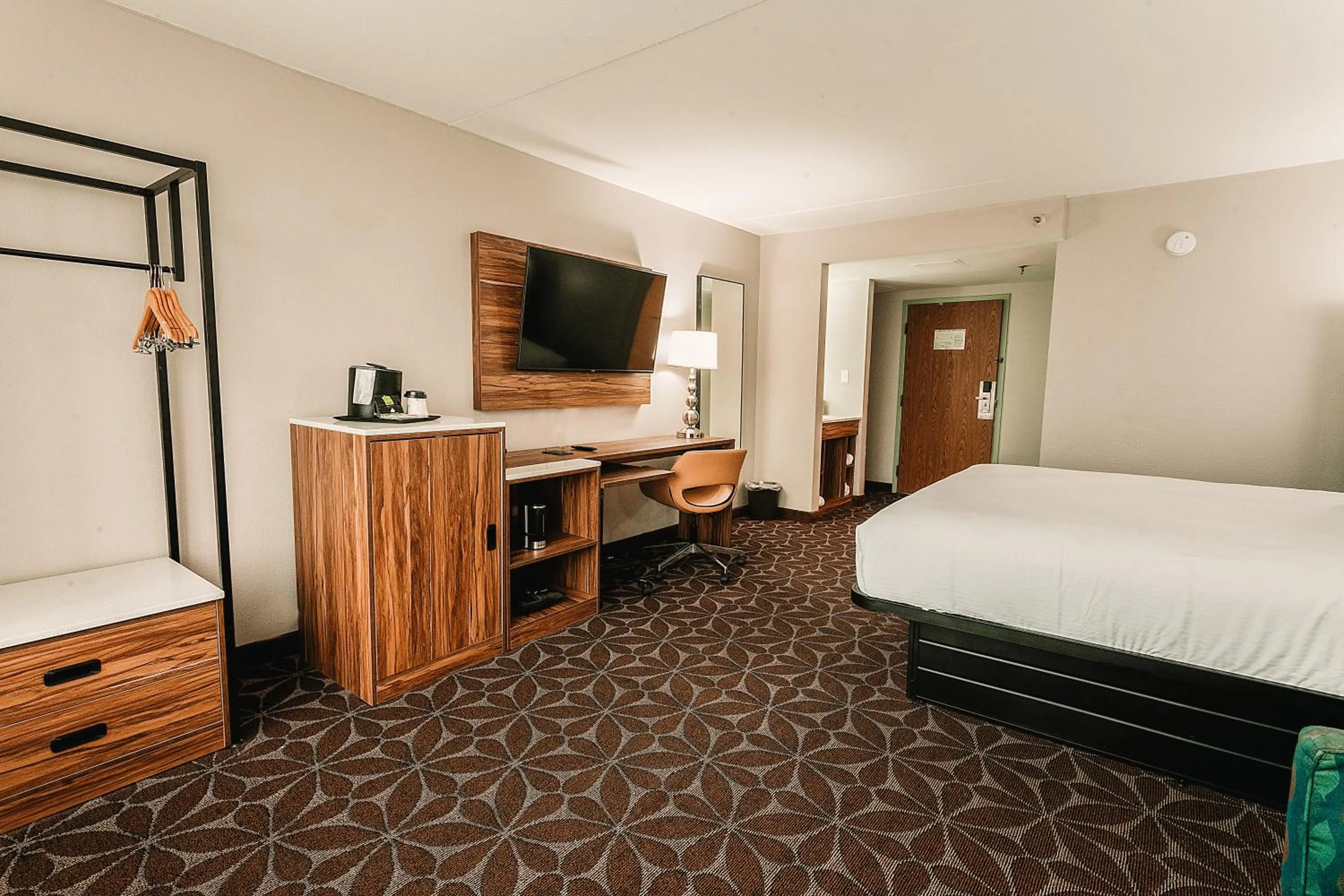 Photo of the whole room, Bed in Wyndham Garden Williamsburg Busch Gardens Area