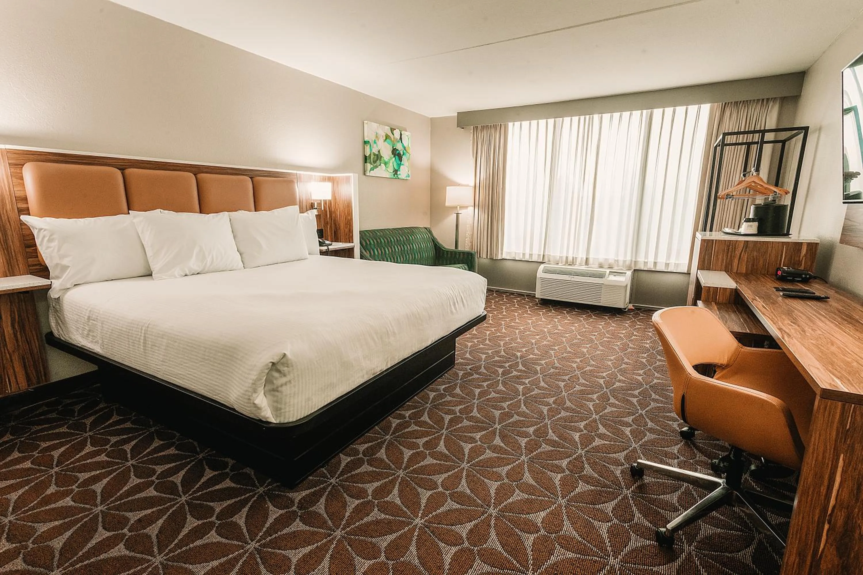 Bed in Wyndham Garden Williamsburg Busch Gardens Area