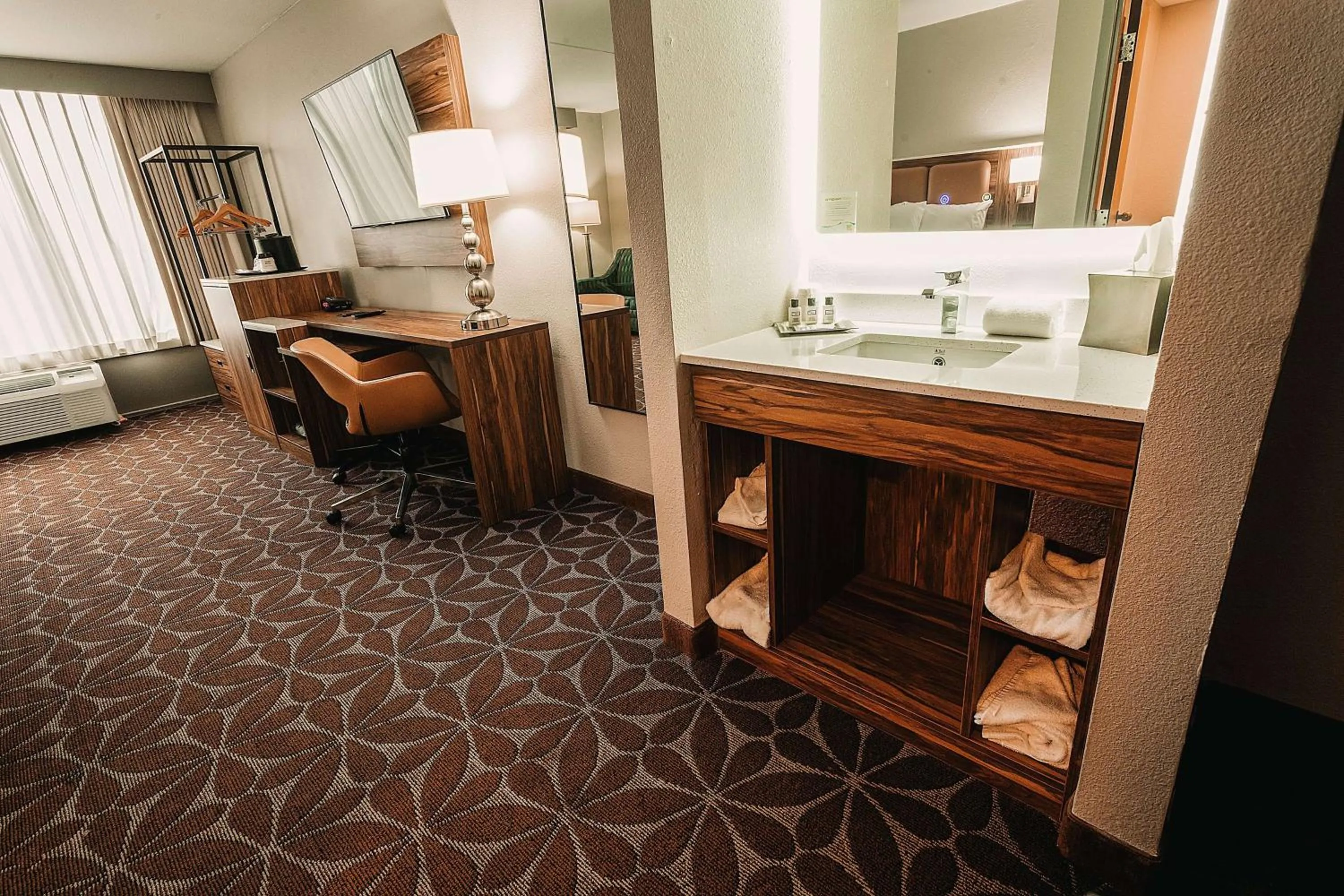 Photo of the whole room in Wyndham Garden Williamsburg Busch Gardens Area