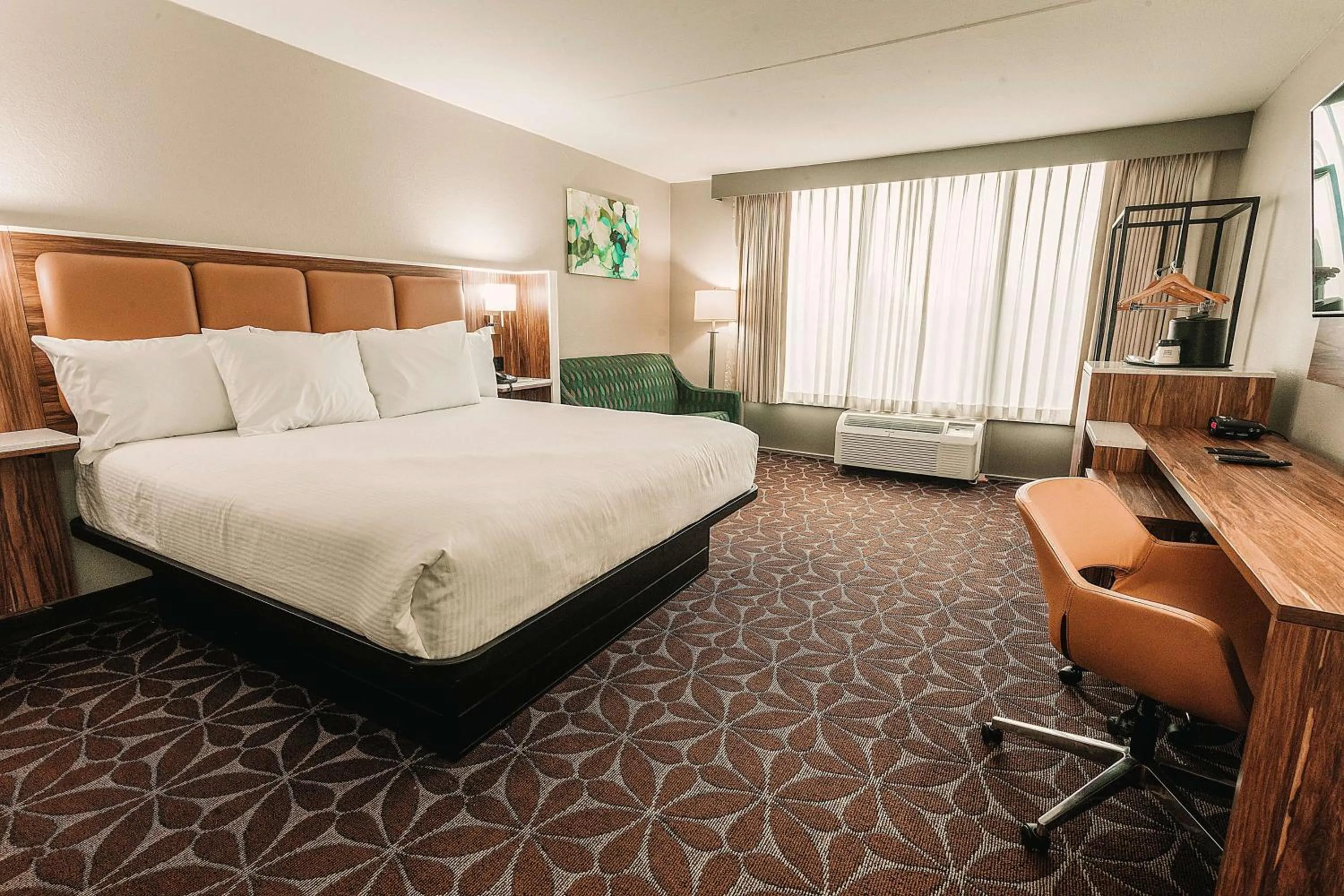 Photo of the whole room, Bed in Wyndham Garden Williamsburg Busch Gardens Area