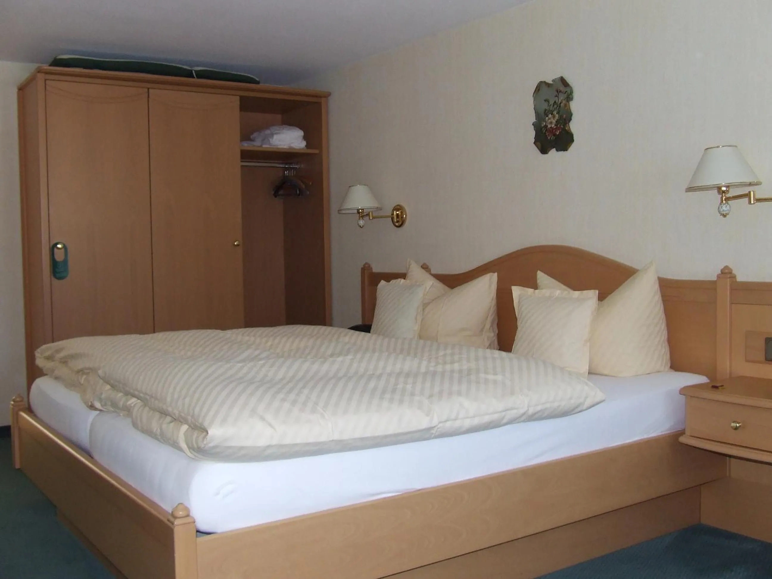 Bedroom, Bed in Pension Zueschener Bauernstuben