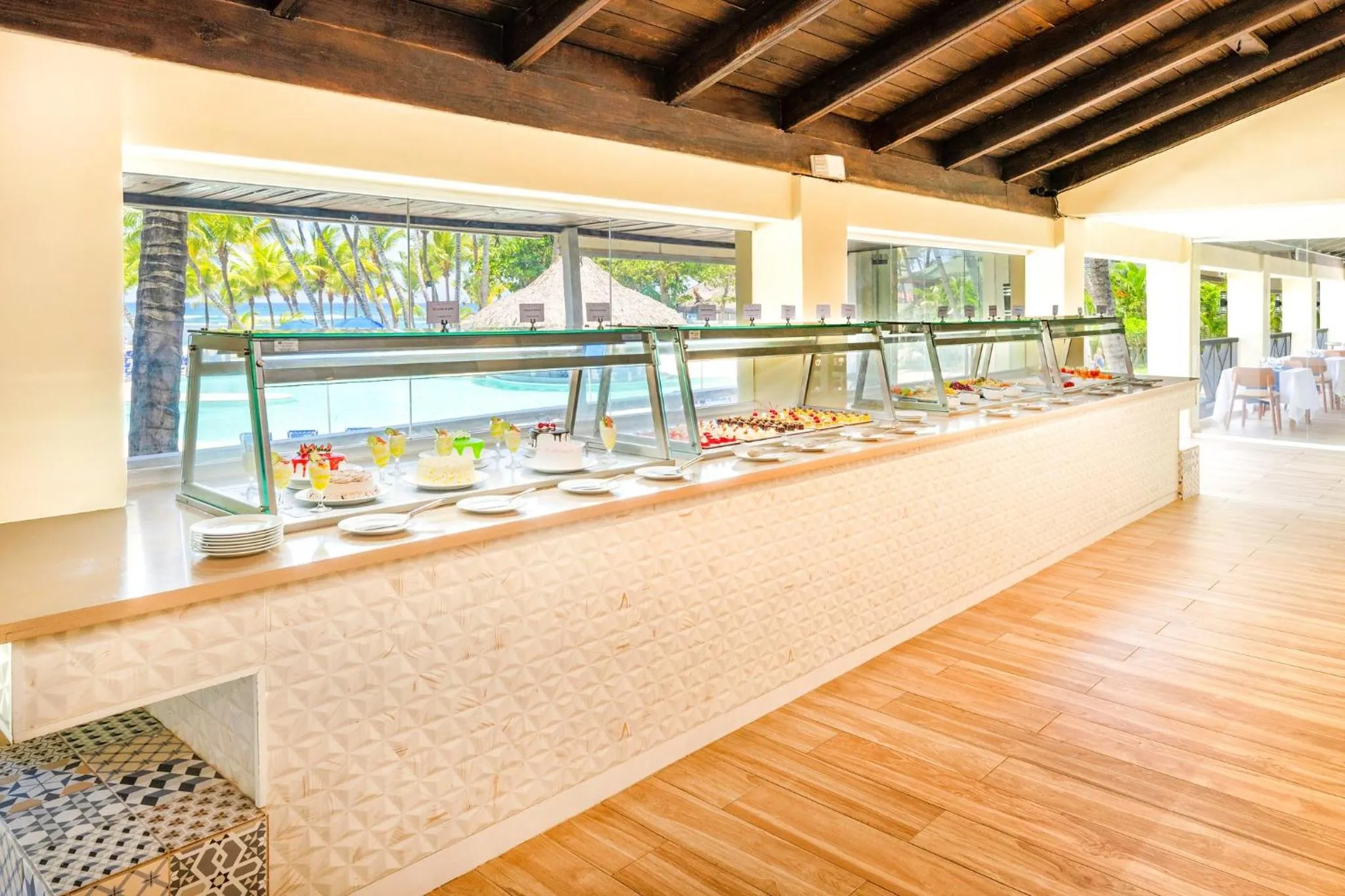 Restaurant/places to eat in Coral Costa Caribe Beach Resort - All Inclusive