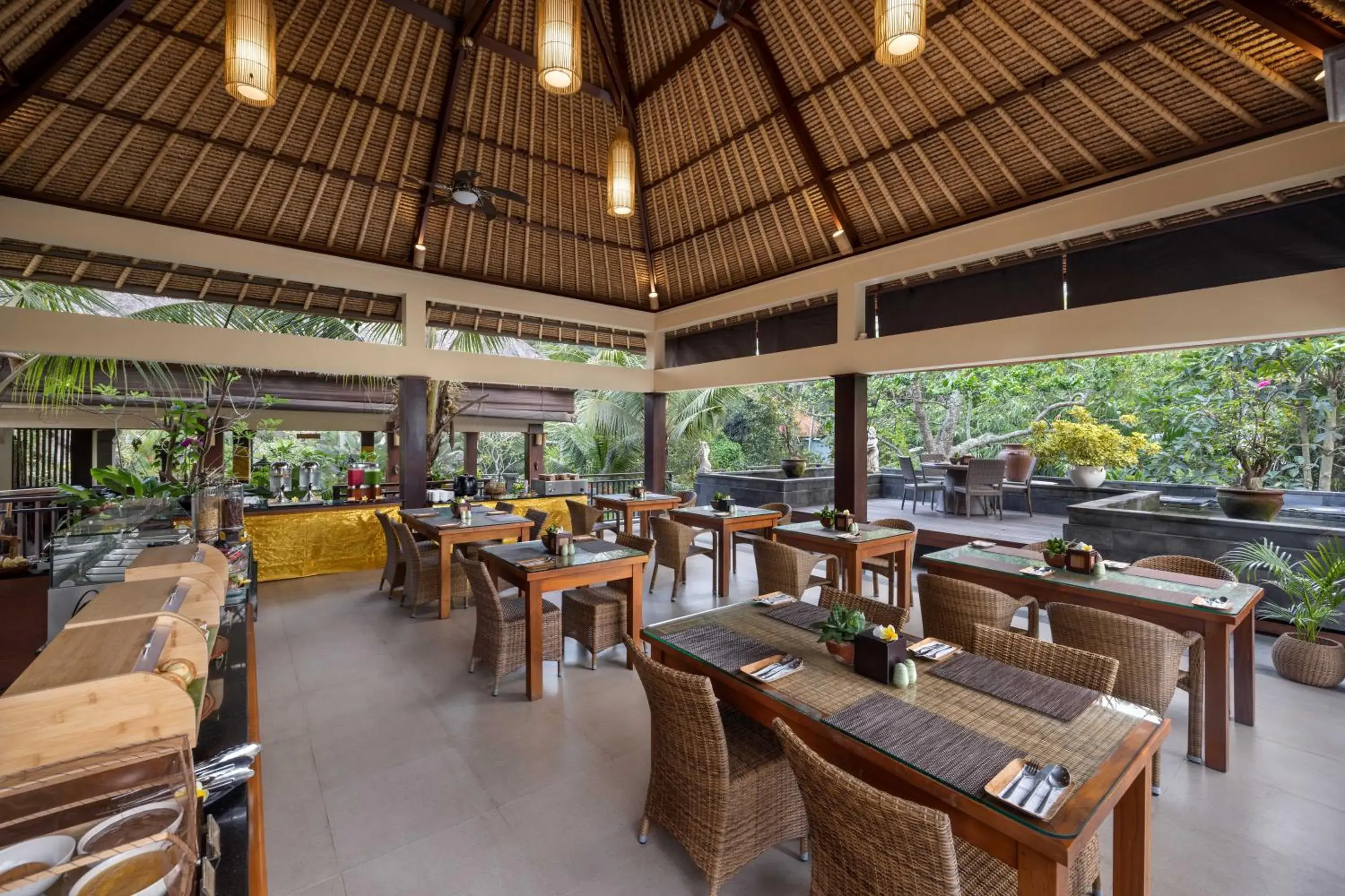 Restaurant/places to eat in Ubud Nyuh Bali Resort & Spa Restaurant/places to eat in Ubud Nyuh Bali Resort & Spa