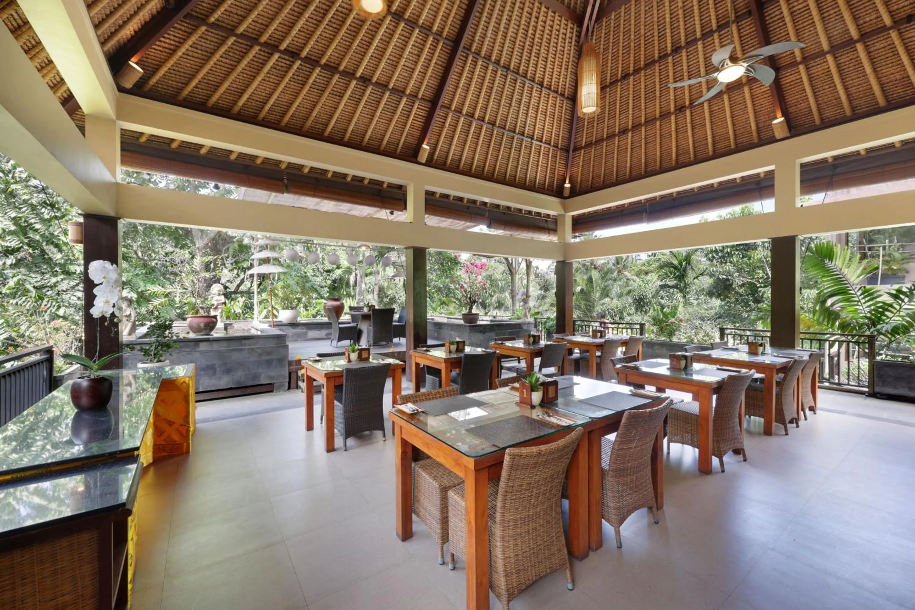 Restaurant/places to eat in Ubud Nyuh Bali Resort & Spa
