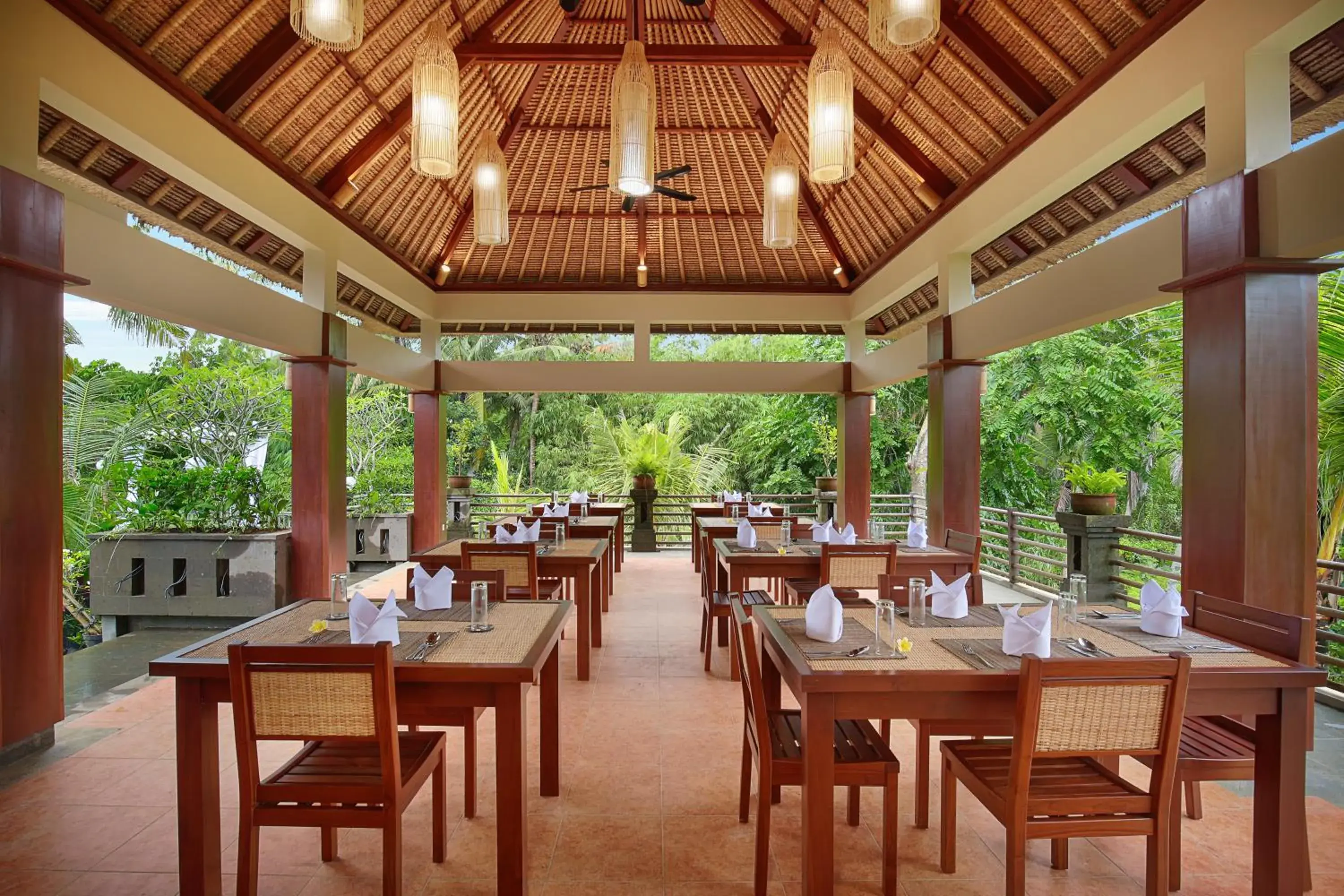 Restaurant/places to eat in Ubud Nyuh Bali Resort & Spa Restaurant/places to eat in Ubud Nyuh Bali Resort & Spa