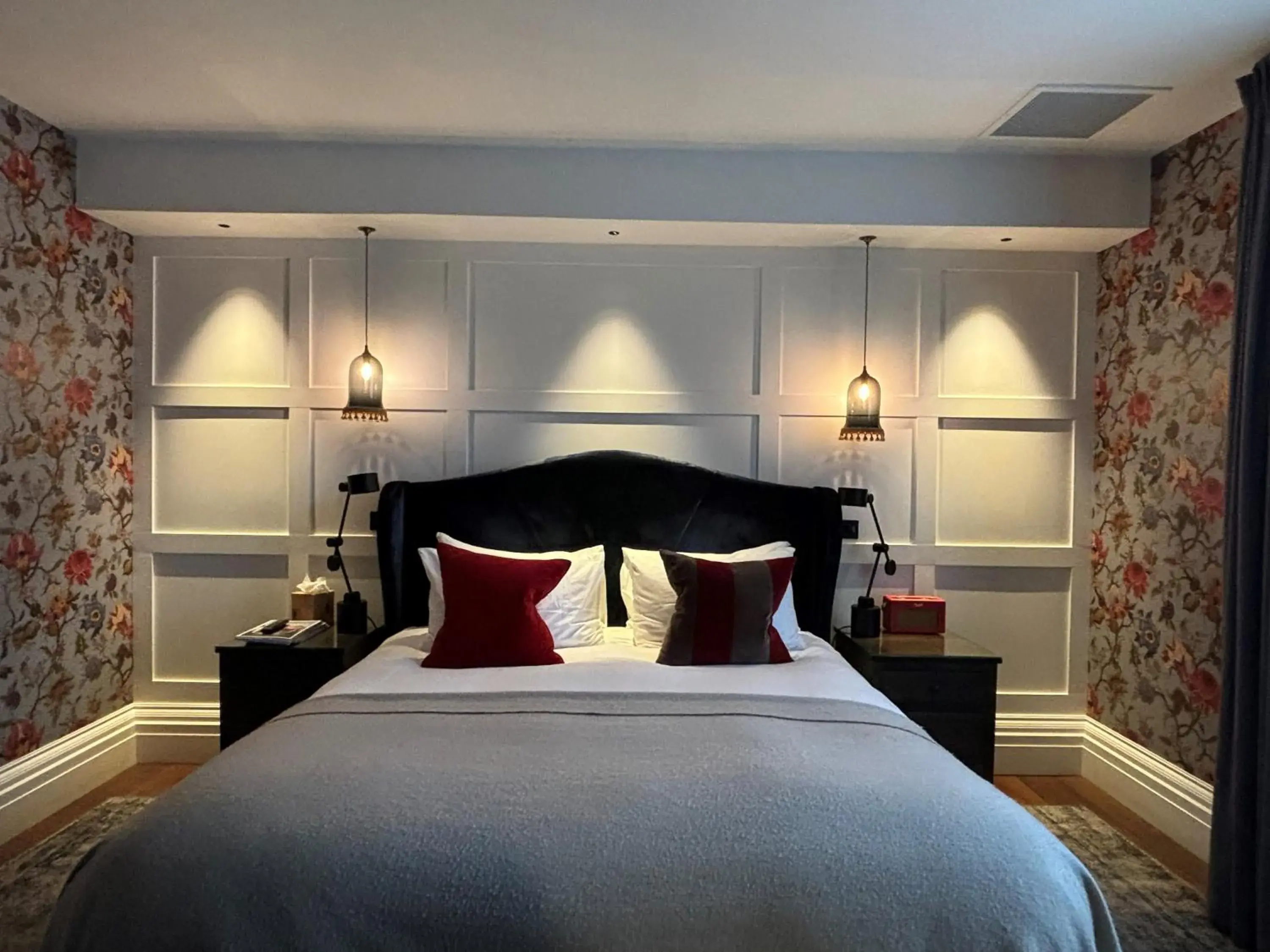 Superior King Room in Manor House Lindley Superior King Room in Manor House Lindley