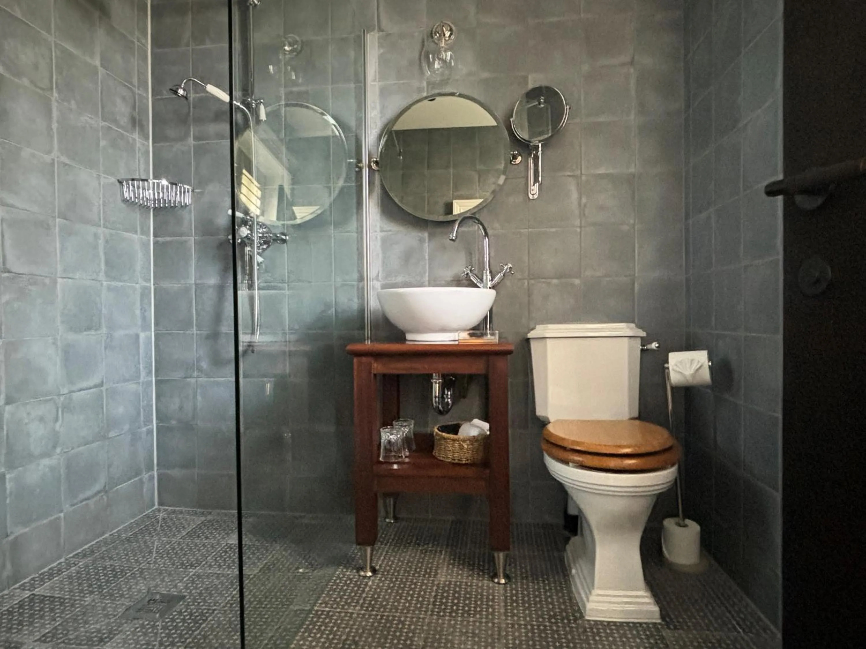 Bathroom in Manor House Lindley