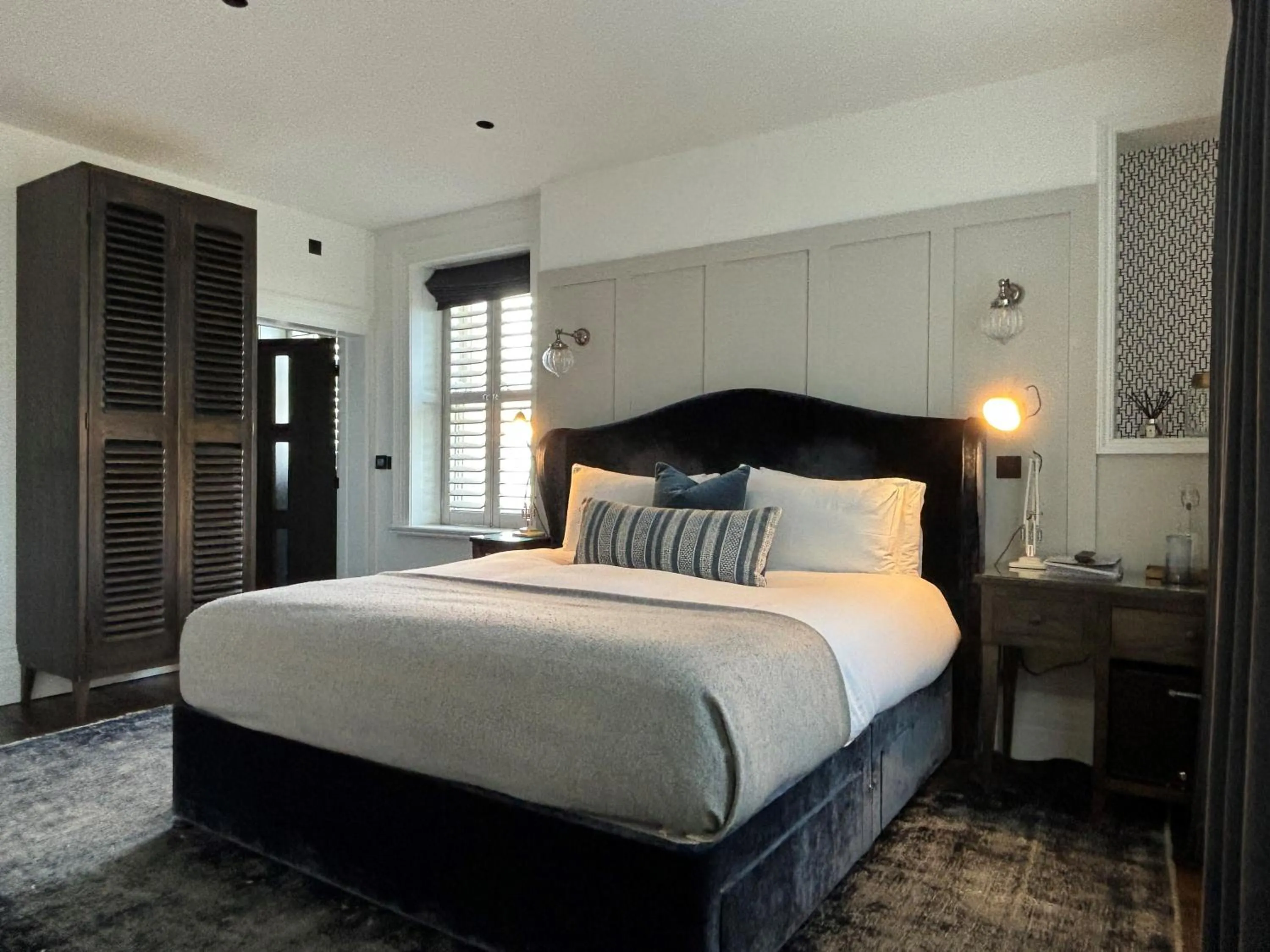 Bed in Manor House Lindley