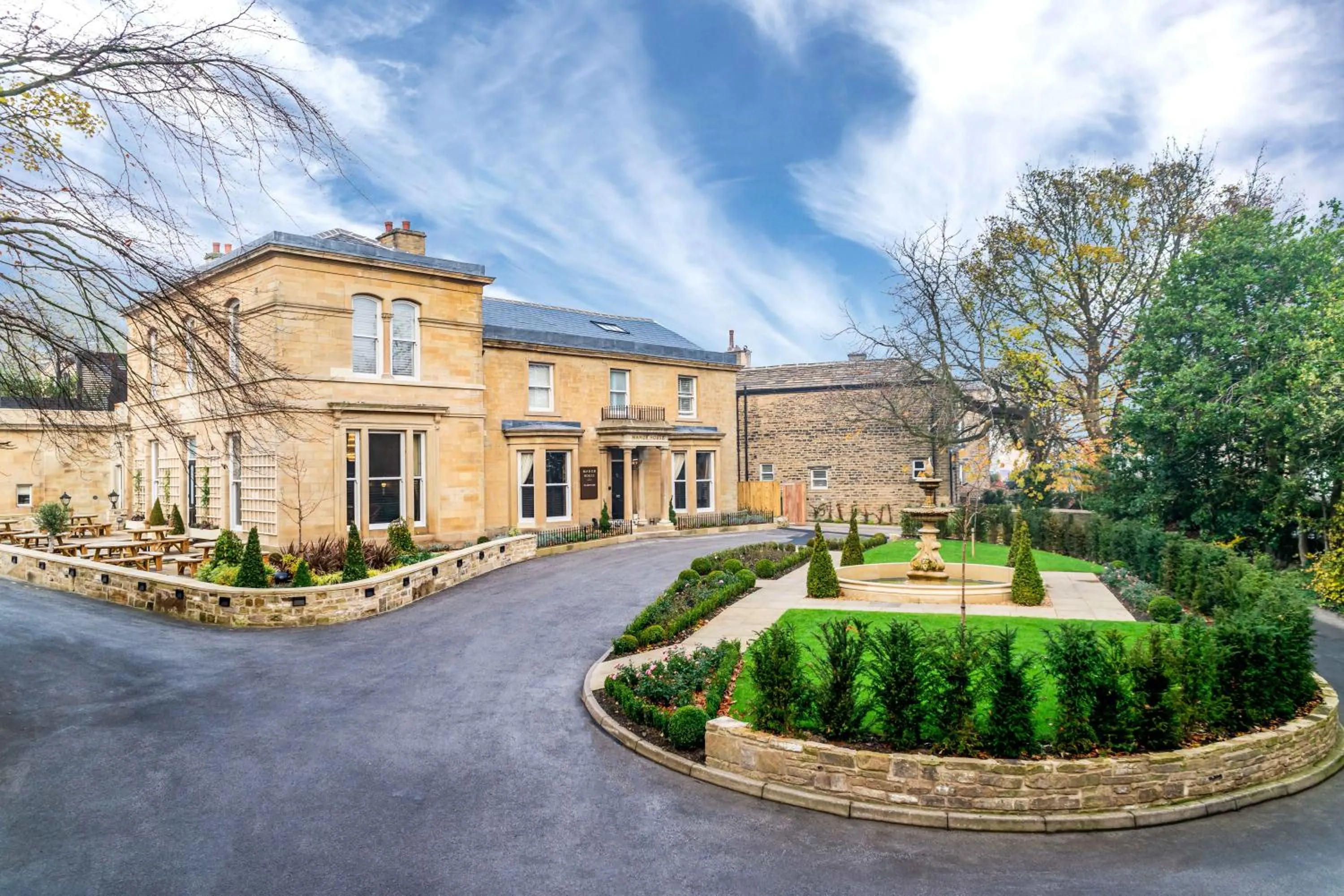 Property building in Manor House Lindley