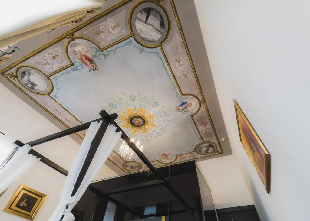 Bedroom in King Kresimir Heritage Hotel