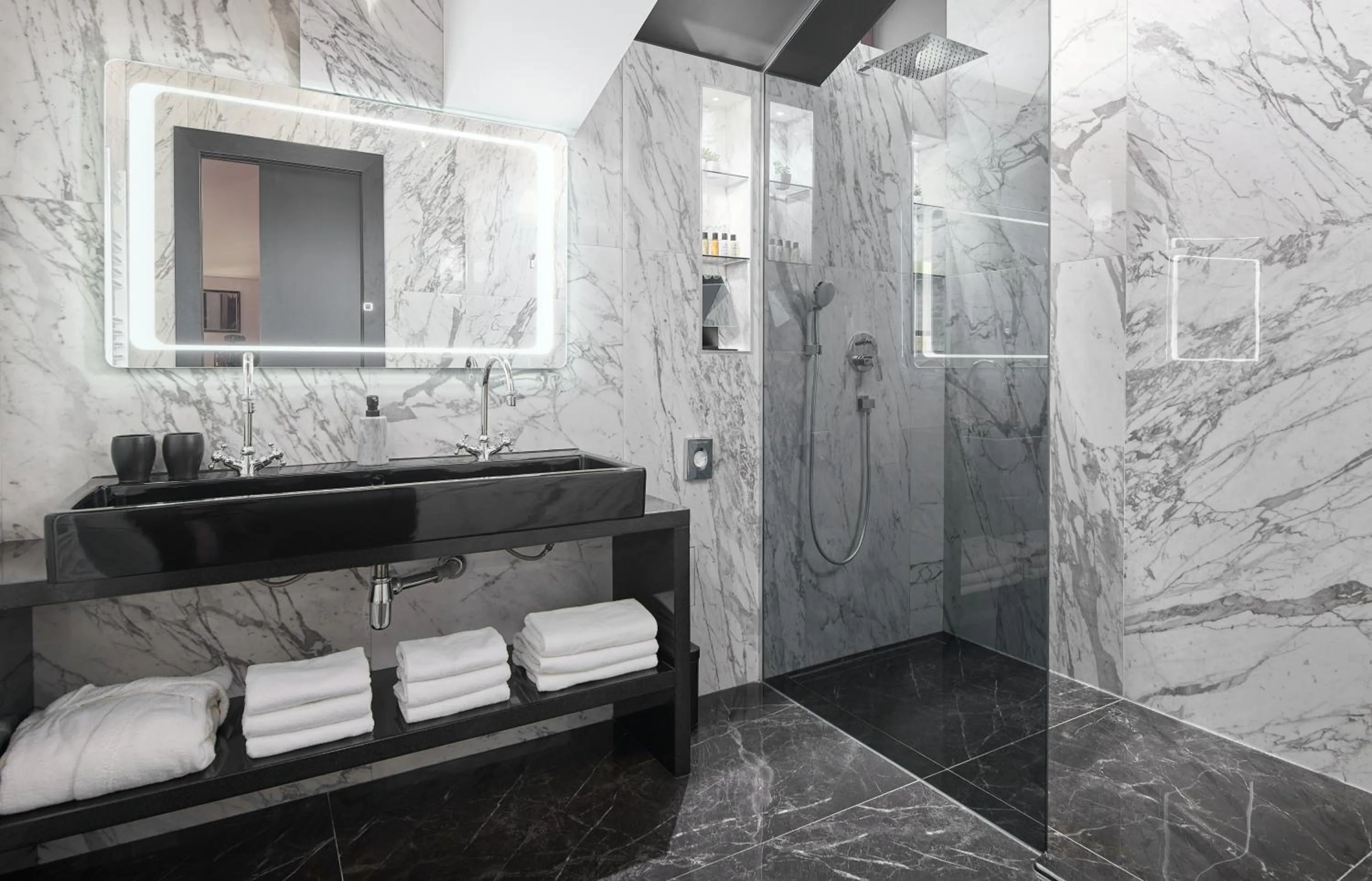 Bathroom in King Kresimir Heritage Hotel