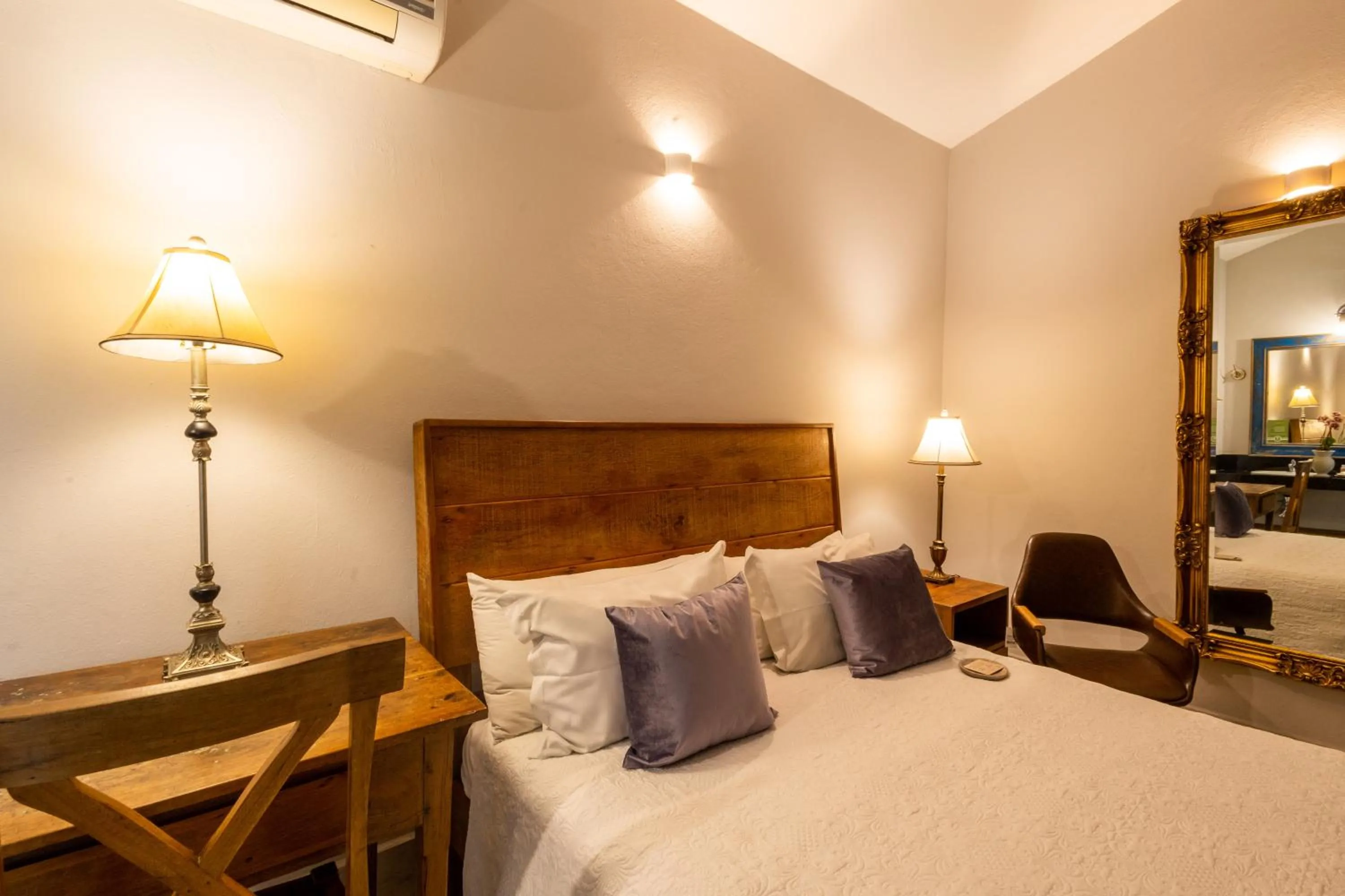 Bedroom, Bed in Pousada Pequena Tiradentes