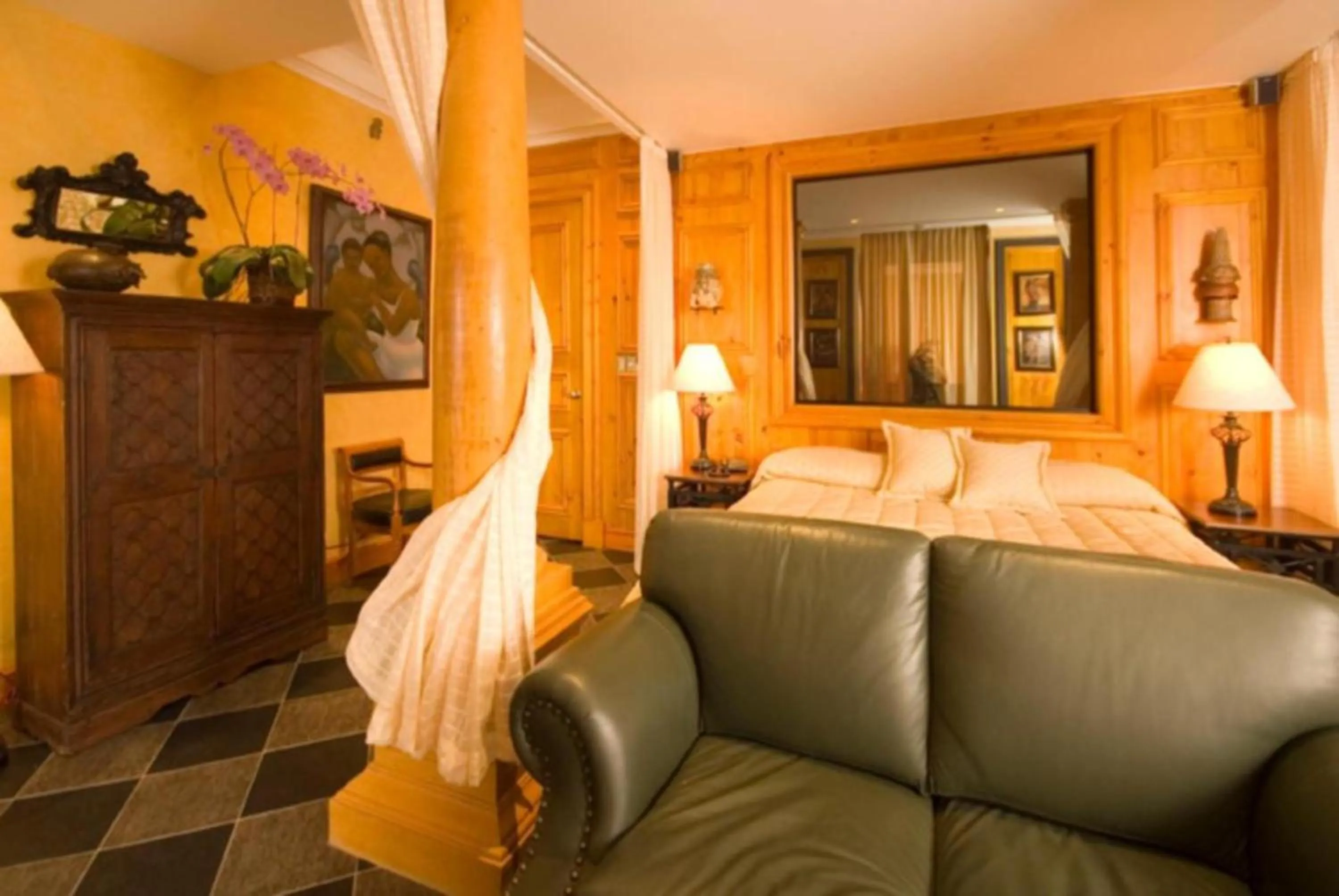 Living room, Bed in Hotel Villa Caletas