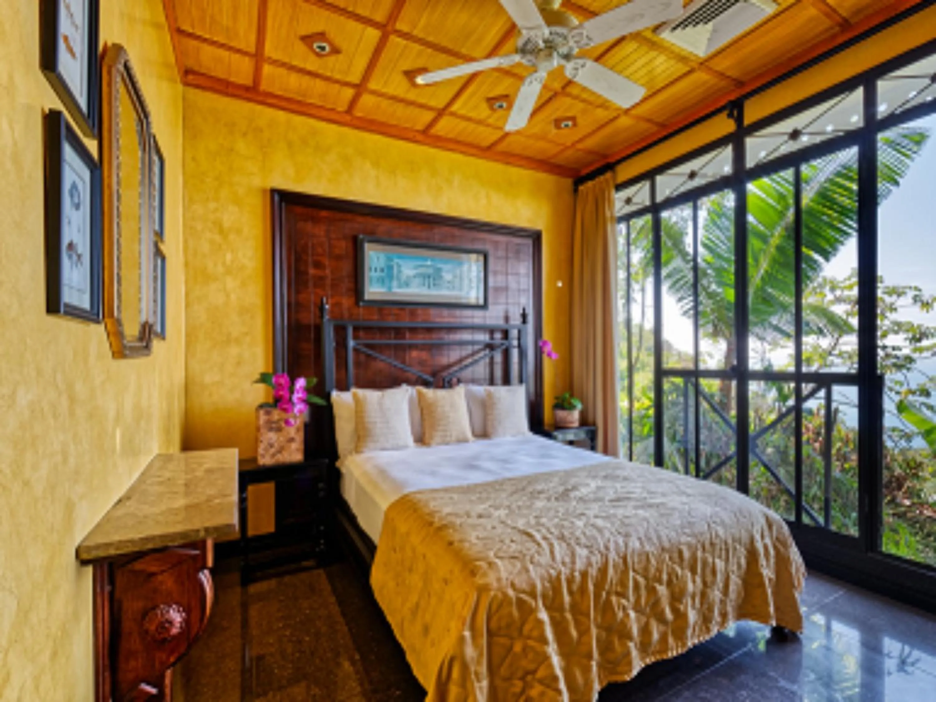 Bedroom, Bed in Hotel Villa Caletas