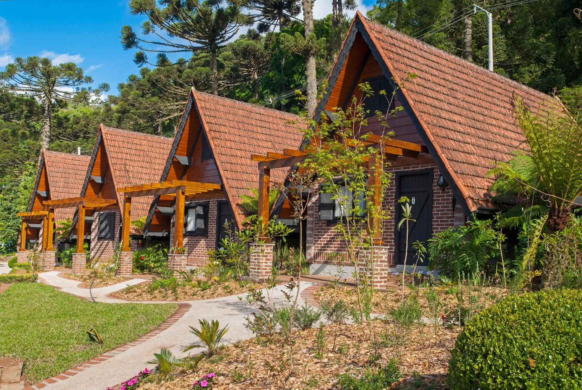 Property building in Hotel Fioreze Chalés