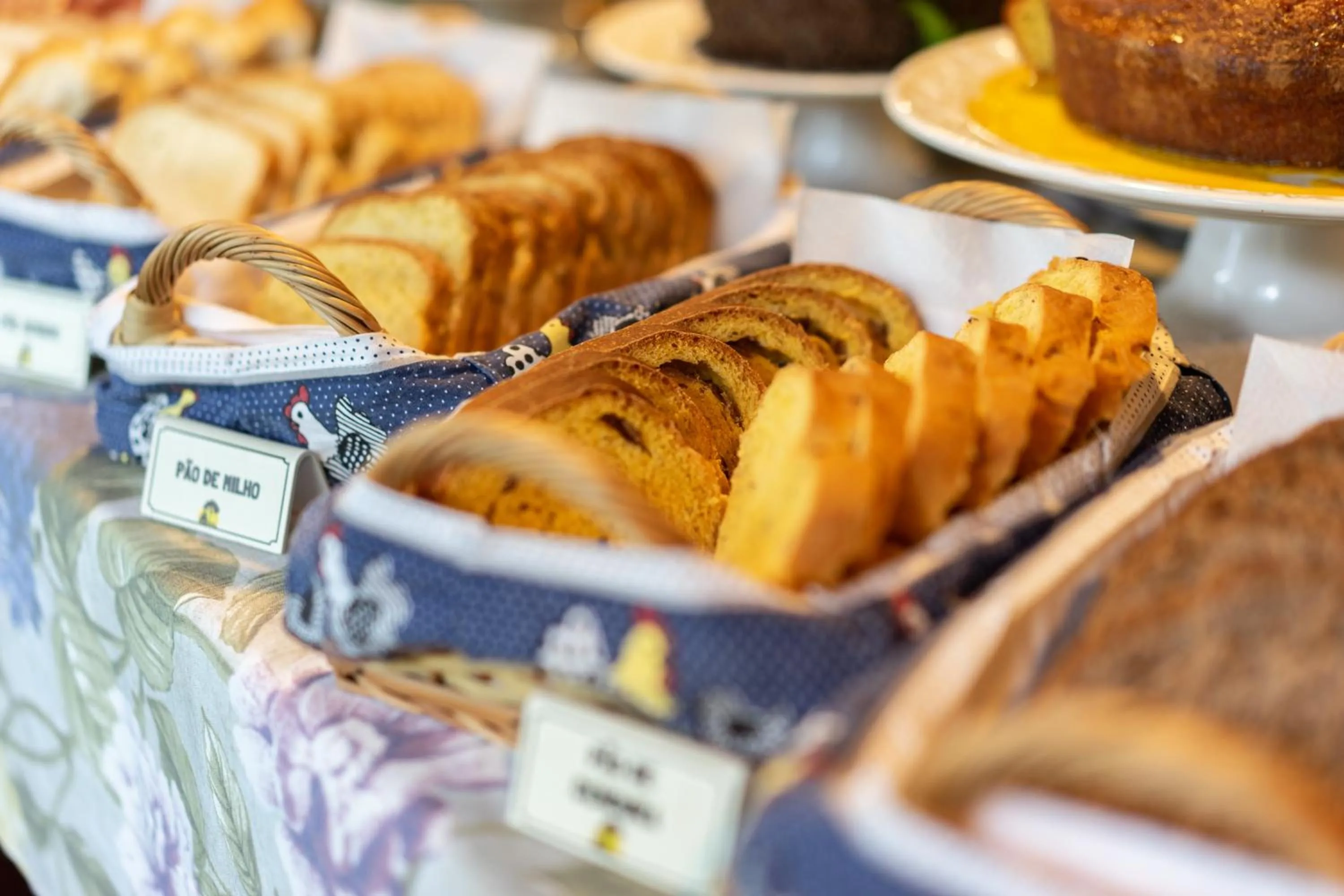 Breakfast in Hotel Fioreze Chalés