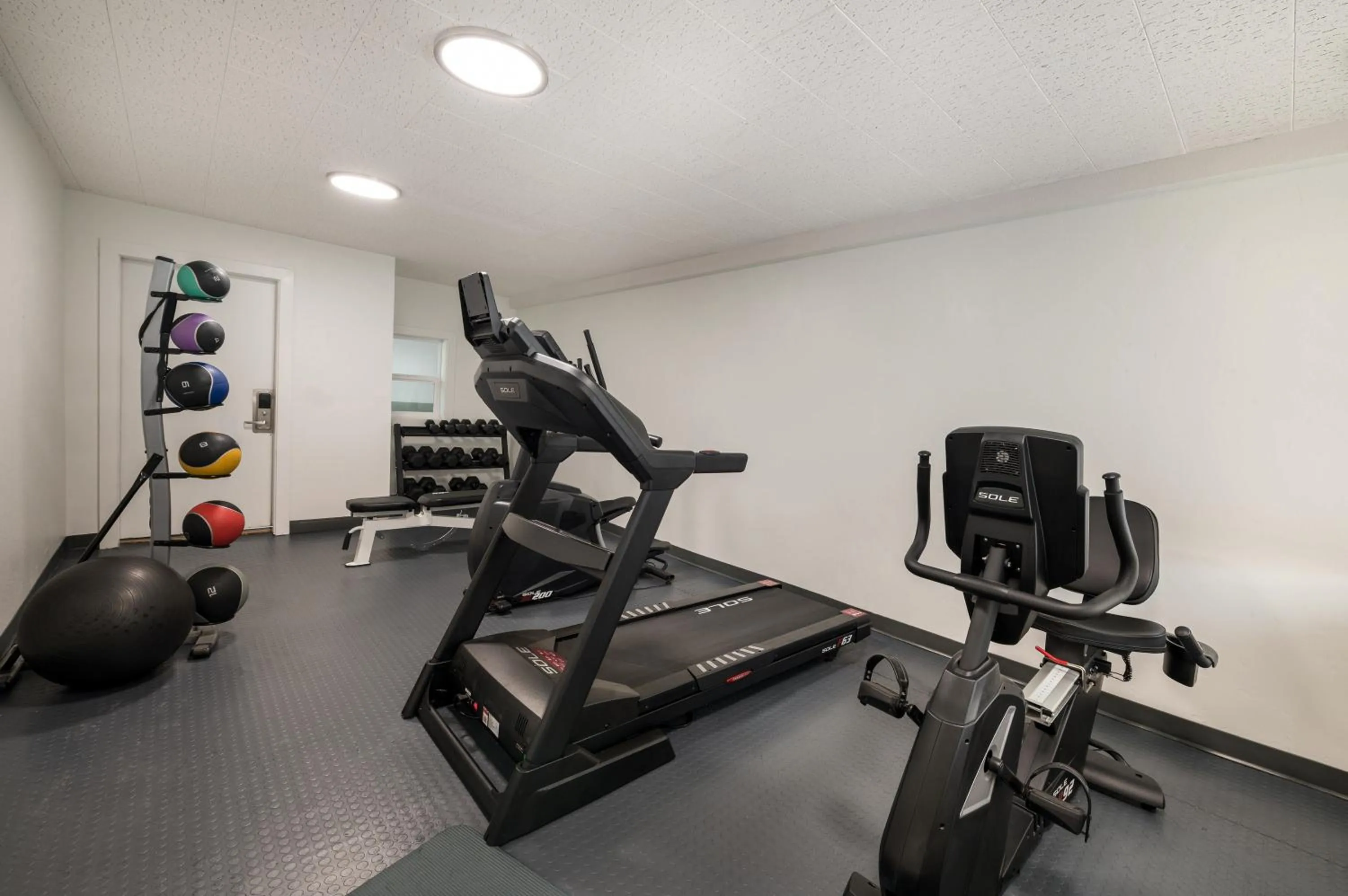Fitness centre/facilities in Red Lion Inn & Suites Ontario