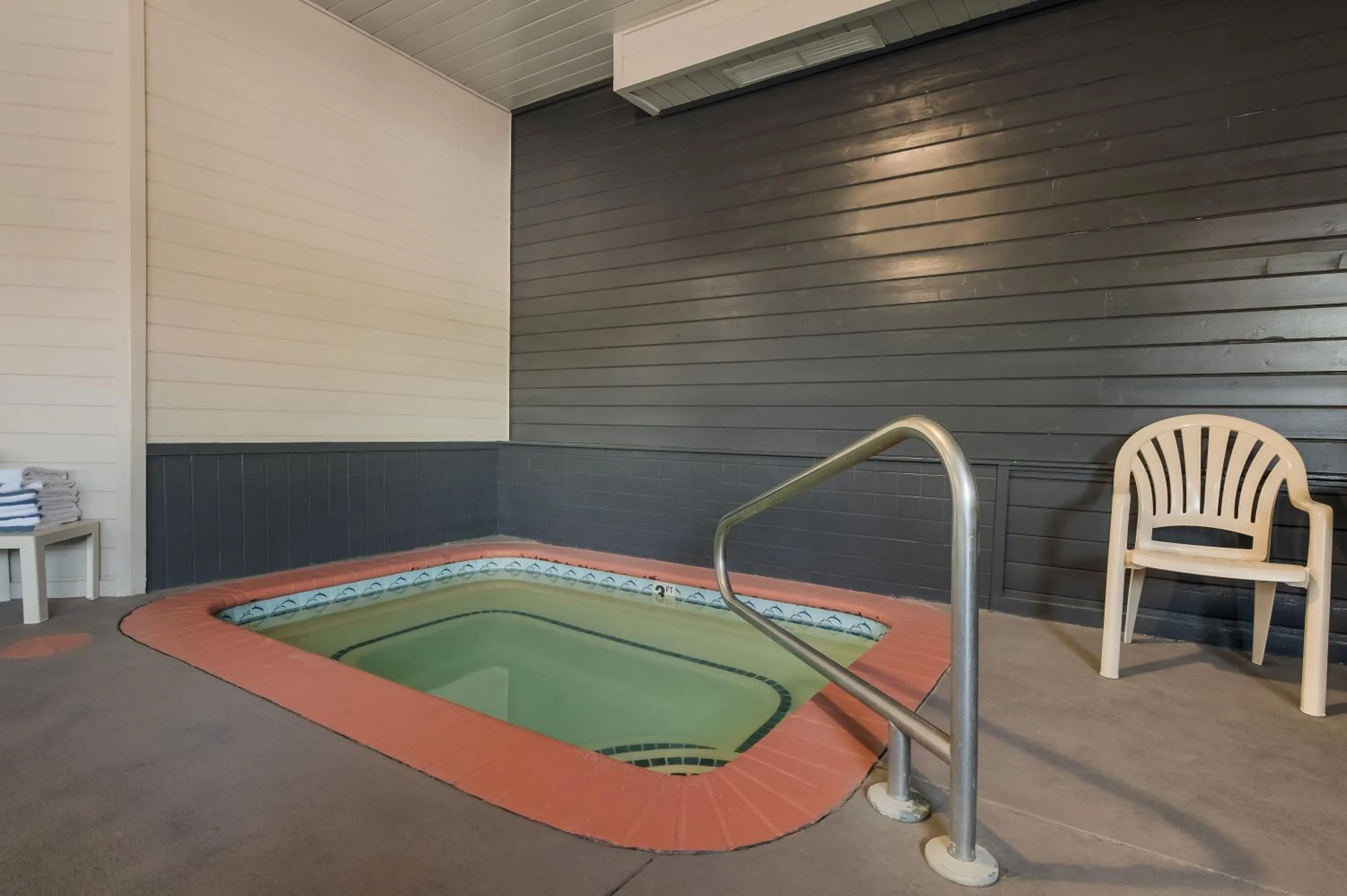 Spa and wellness centre/facilities in Red Lion Inn & Suites Ontario