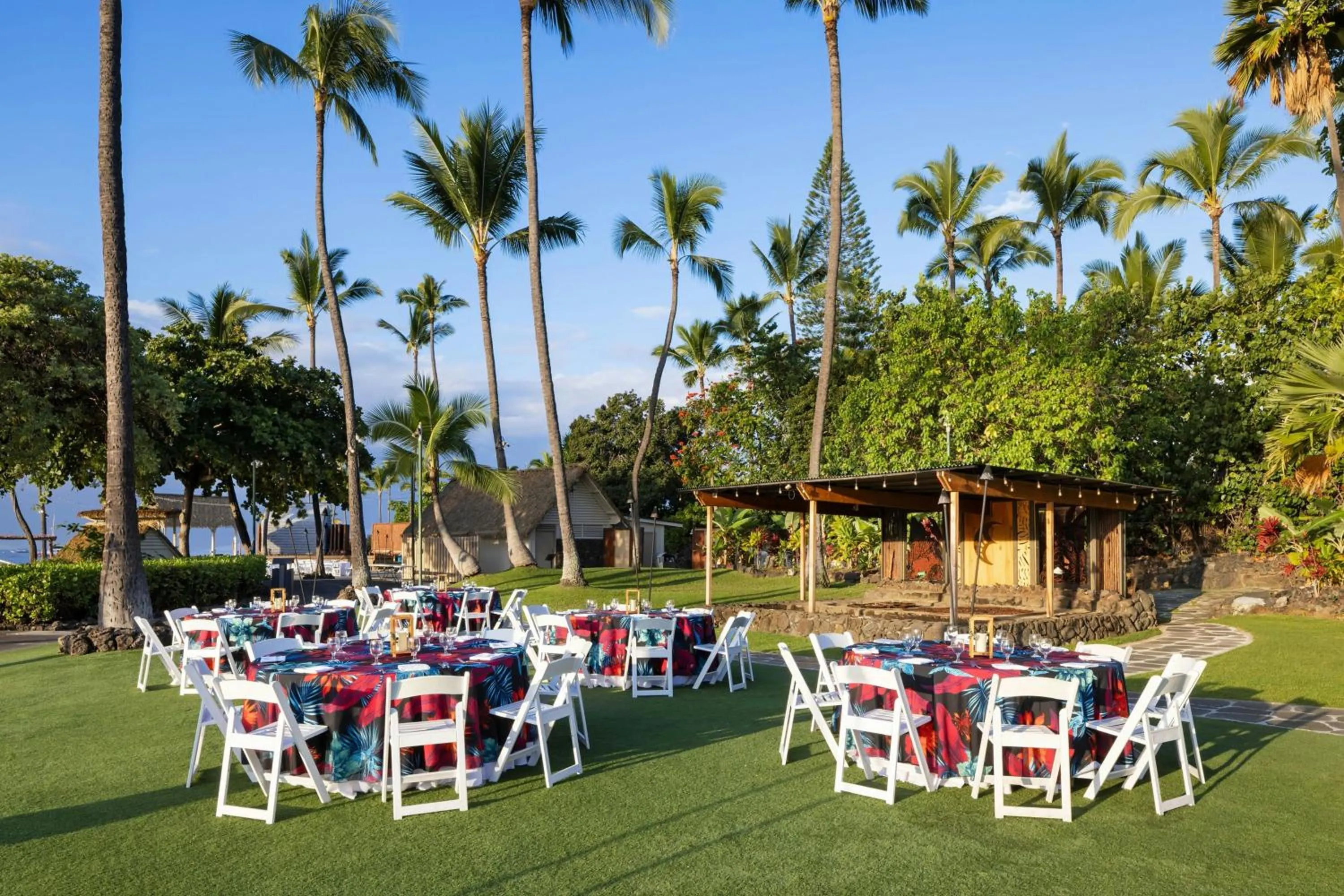 Meeting/conference room in Courtyard by Marriott King Kamehameha's Kona Beach Hotel