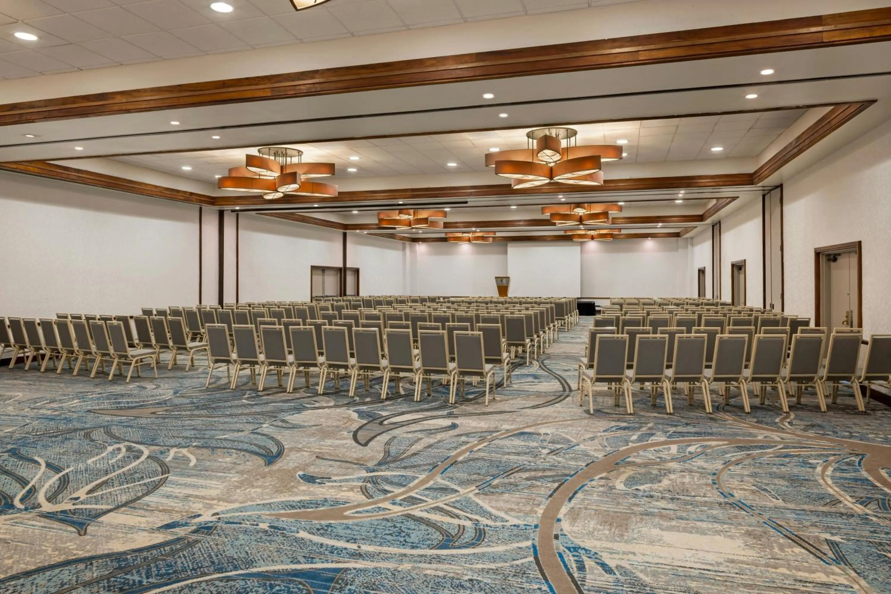 Meeting/conference room in Courtyard by Marriott King Kamehameha's Kona Beach Hotel