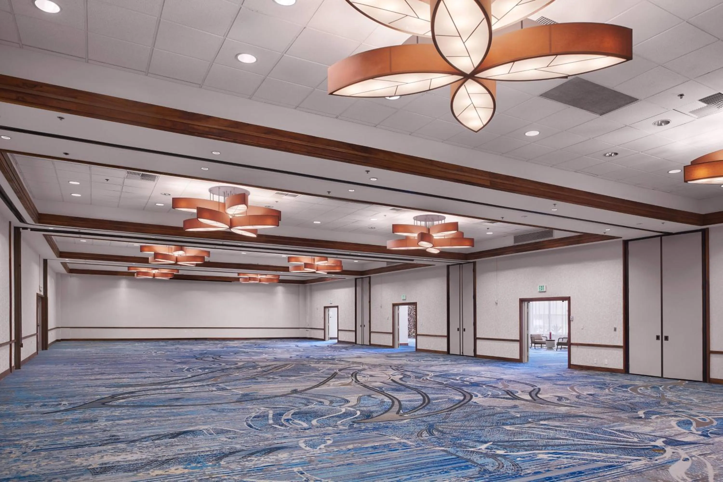 Meeting/conference room in Courtyard by Marriott King Kamehameha's Kona Beach Hotel