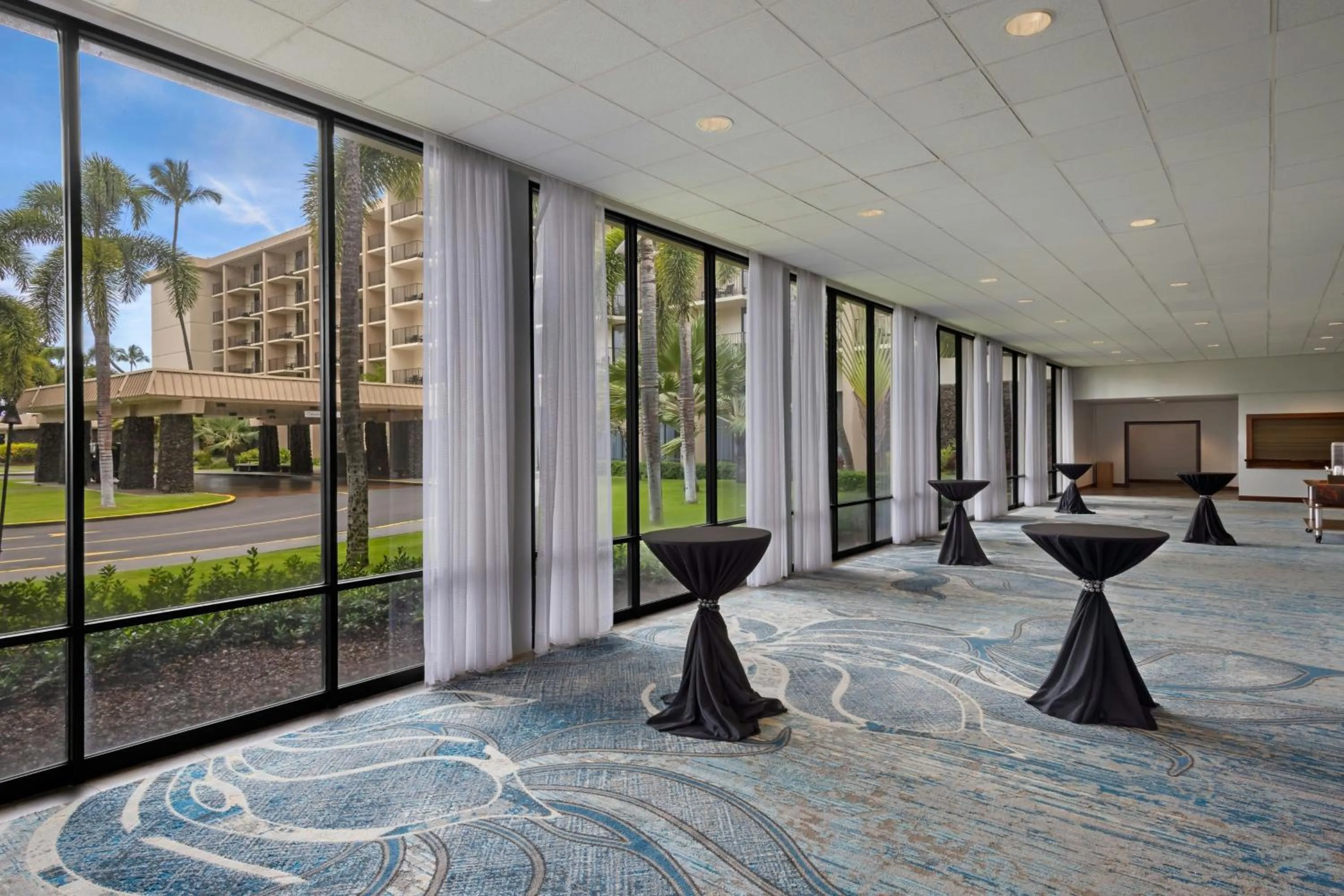 Meeting/conference room in Courtyard by Marriott King Kamehameha's Kona Beach Hotel