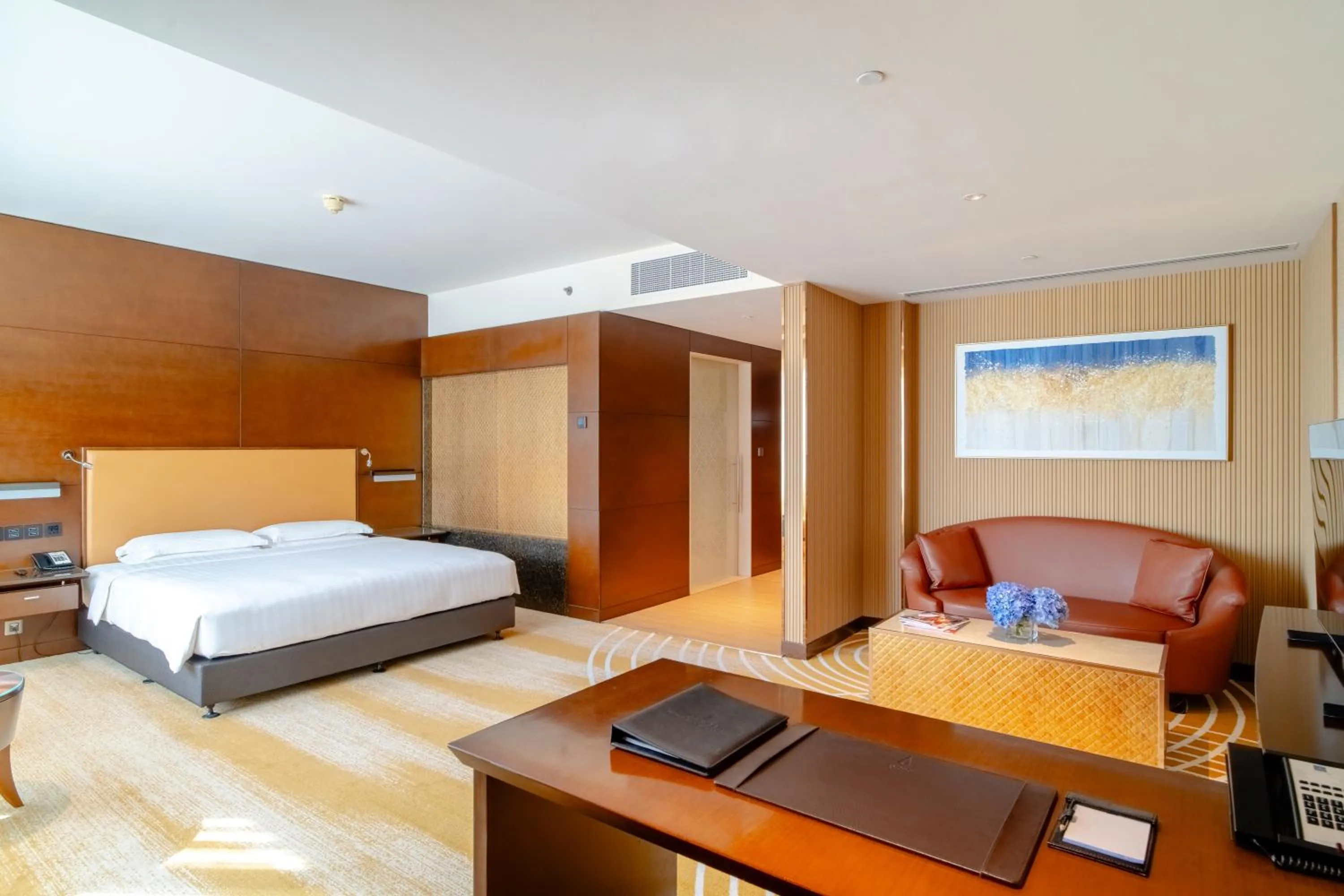 Living room, Bed in Asiana Hotel Dubai