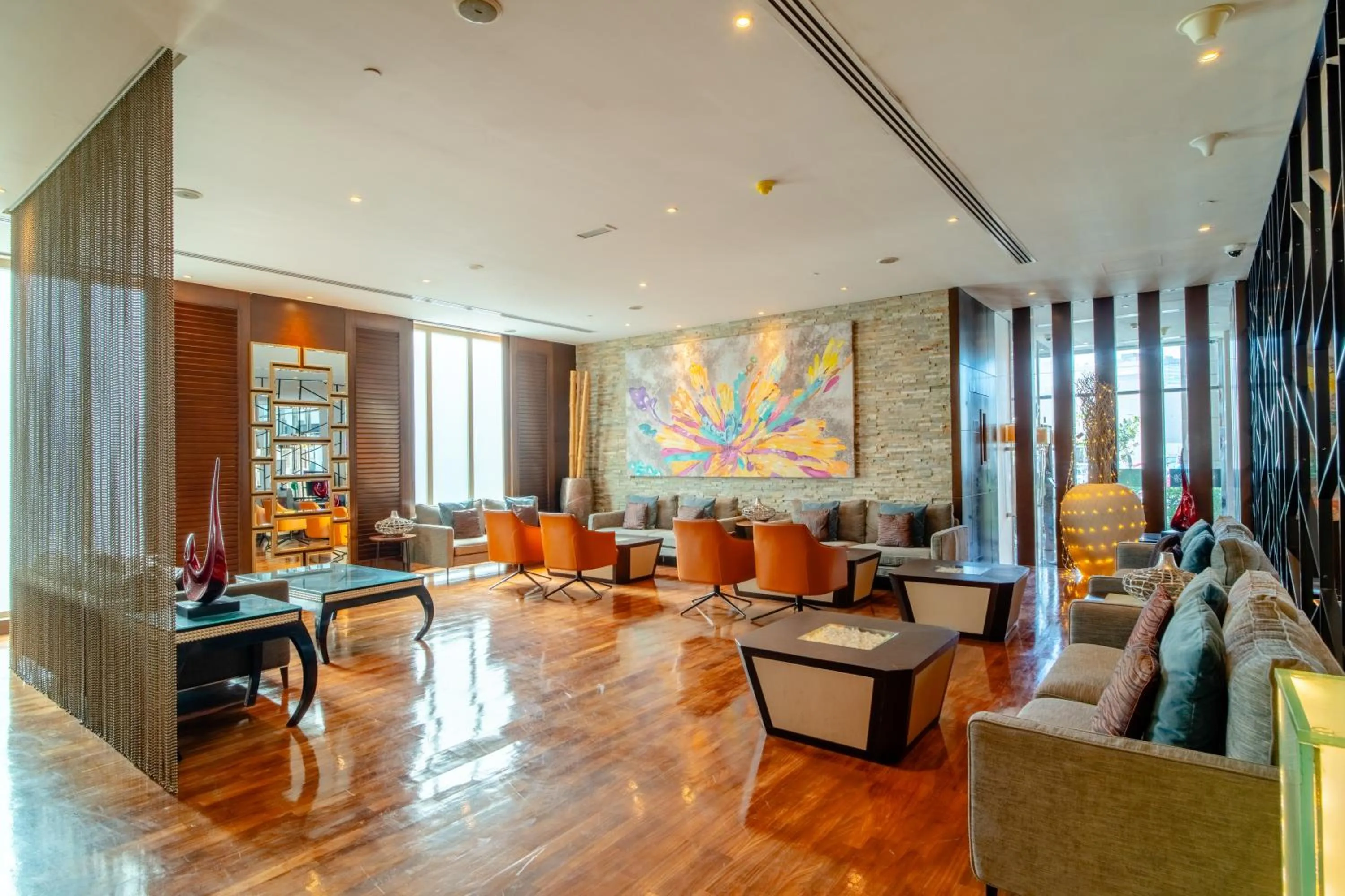 Restaurant/places to eat in Asiana Hotel Dubai