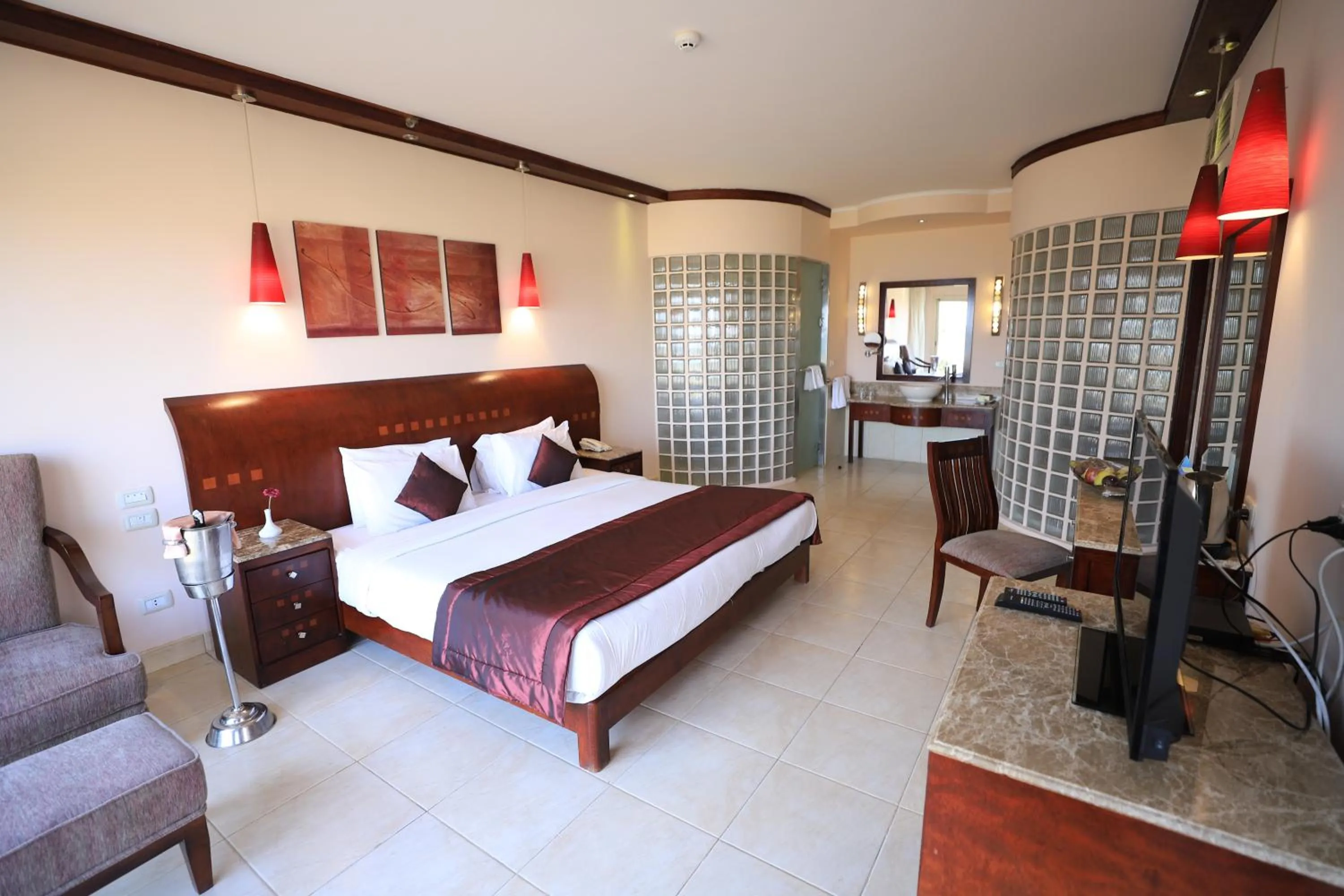 Photo of the whole room, Bed in Shams Prestige Abu Soma (Adults Only)