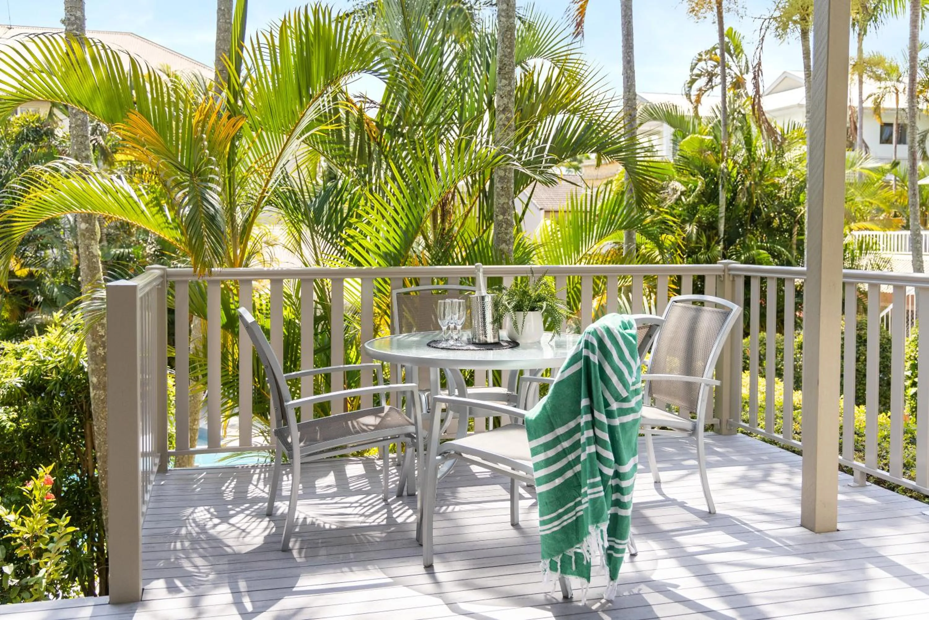 Noosa Outrigger Beach Resort