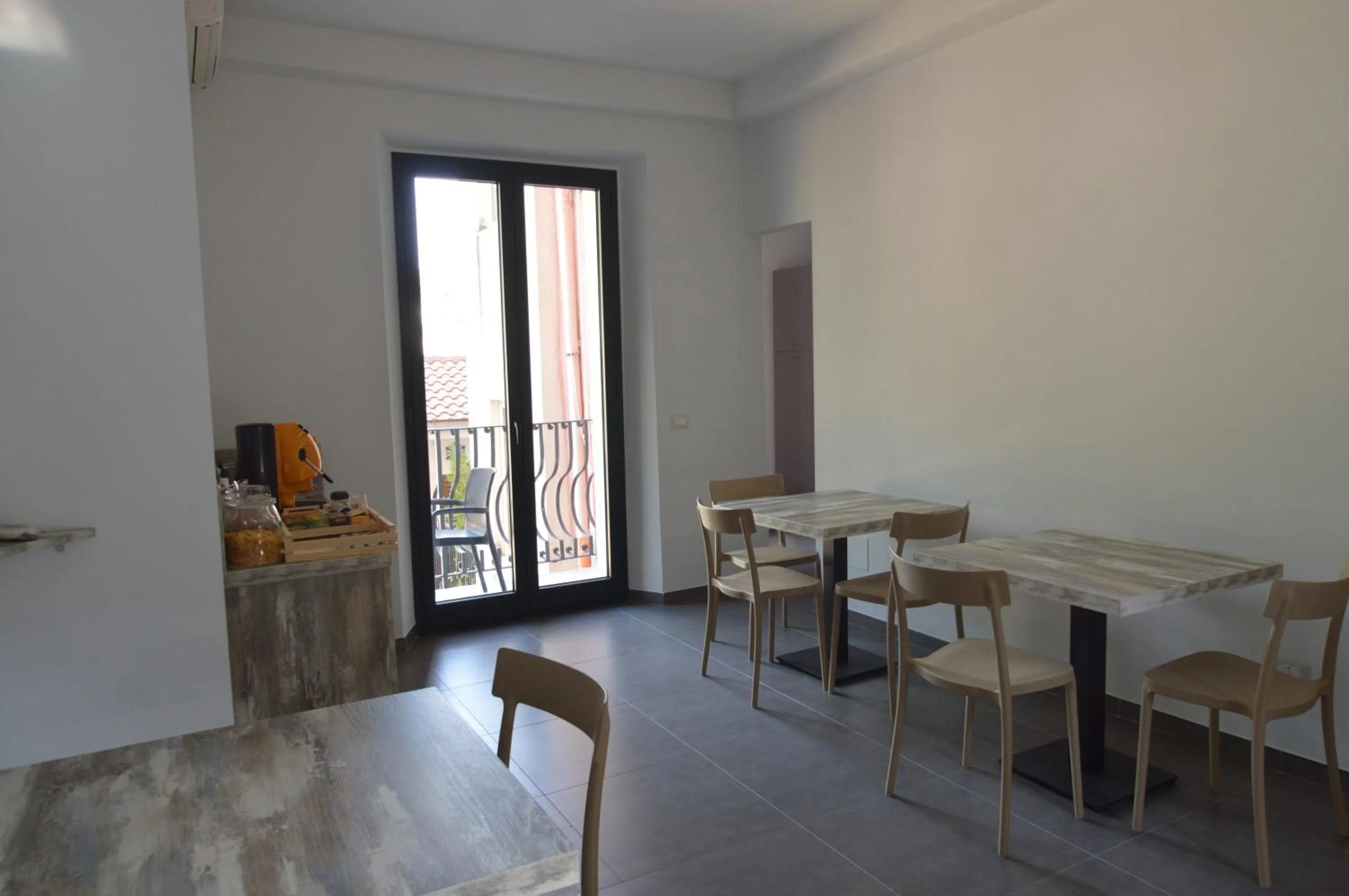 NEW Casa Corvaja