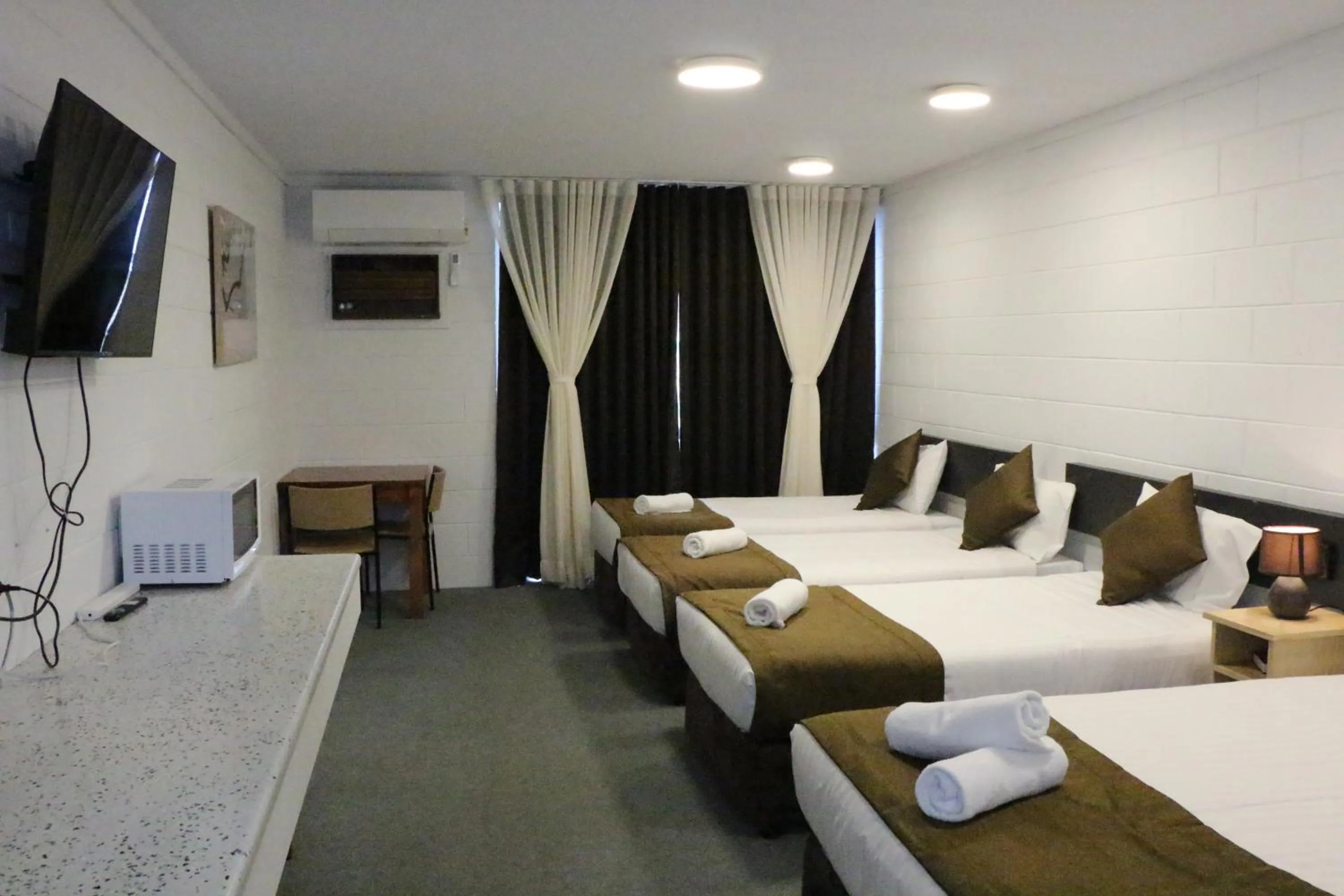 Bedroom, Bed in Bendigo Motor Inn