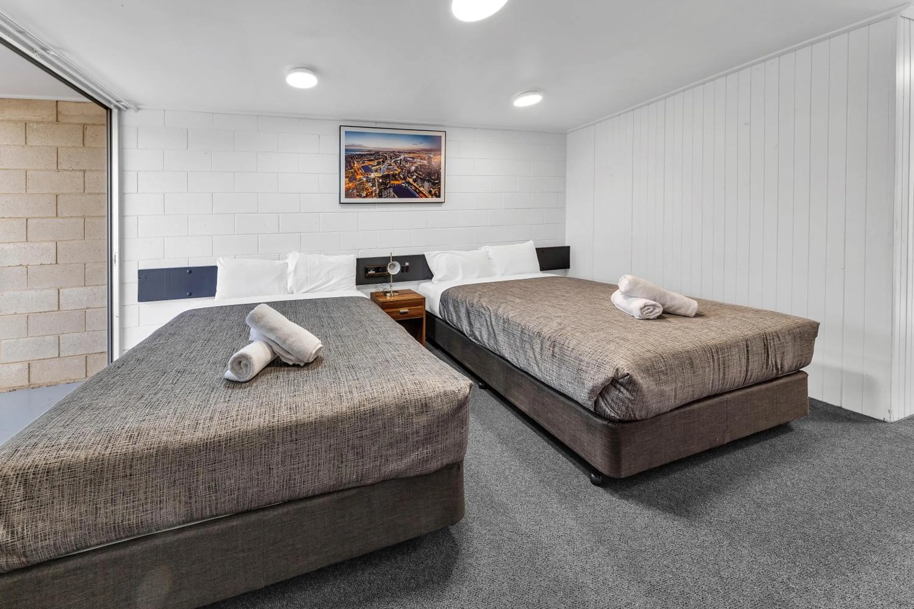 Bed in Bendigo Motor Inn